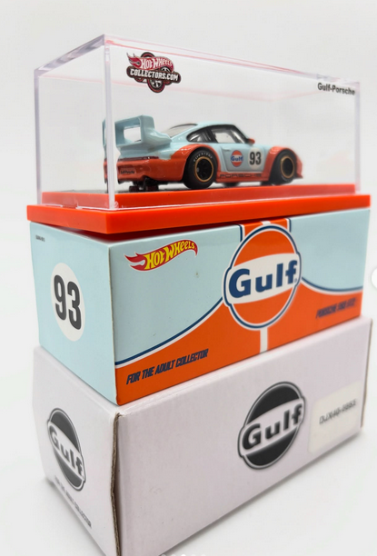 VERY LIMITED EDITION - 00894/06000 - GULF PORSCHE 993 GT2 - MILD CORNER CRACK IN ACRYLIC CASE - B8