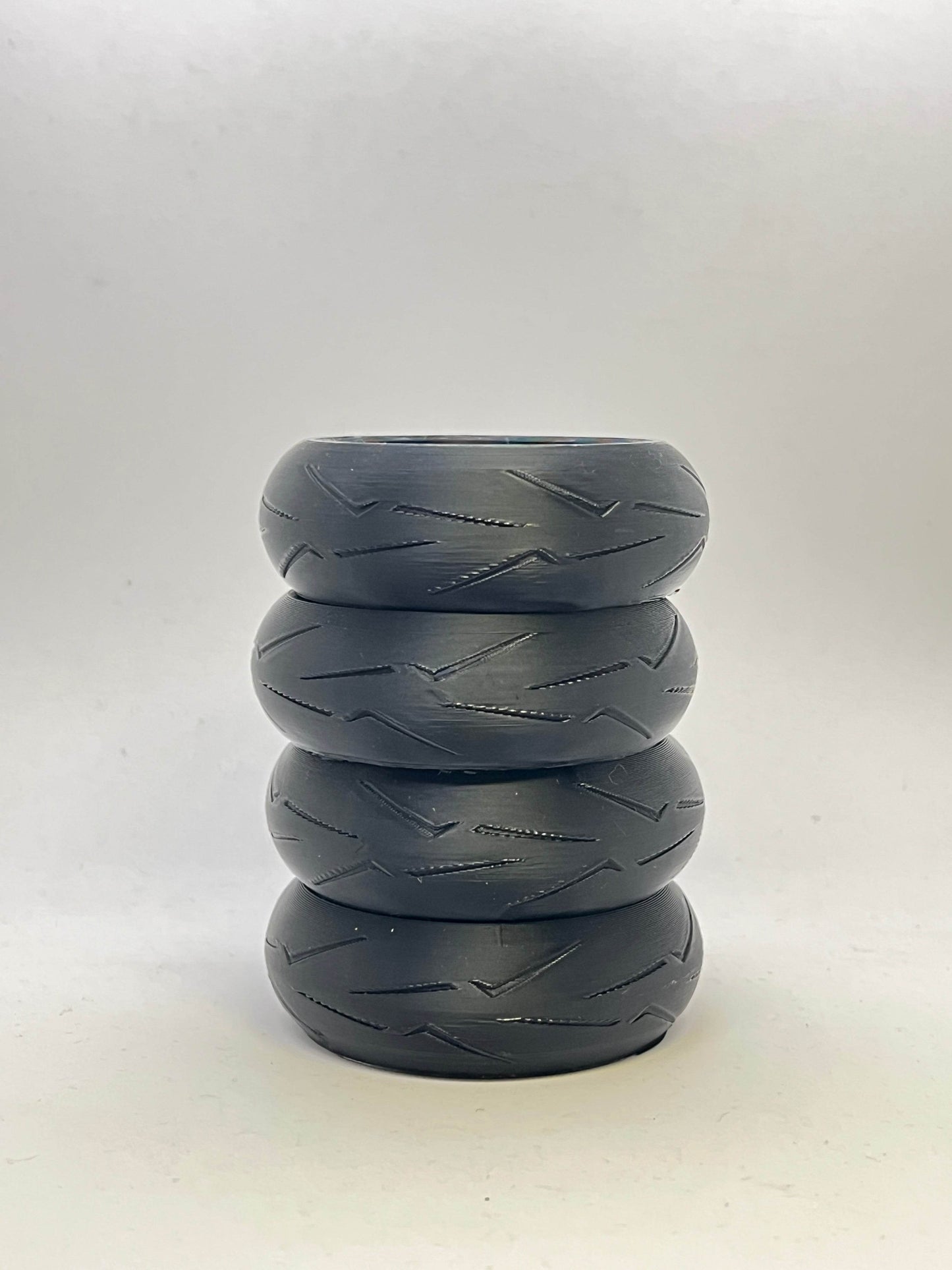 3D PRINTED TYRES SHAPED PEN STAND - BLACK - Its Fun
