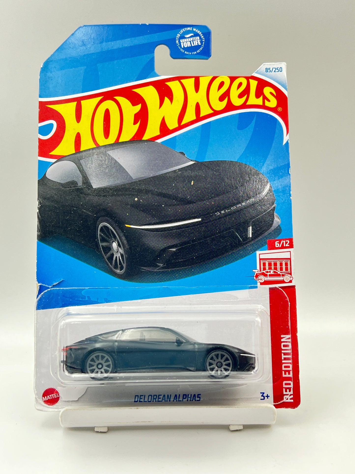 RED EDITION - TARGET EXCLUSIVE - HOT WHEELS - CARD DAMAGE - DELOREAN ALPHAS - 2G