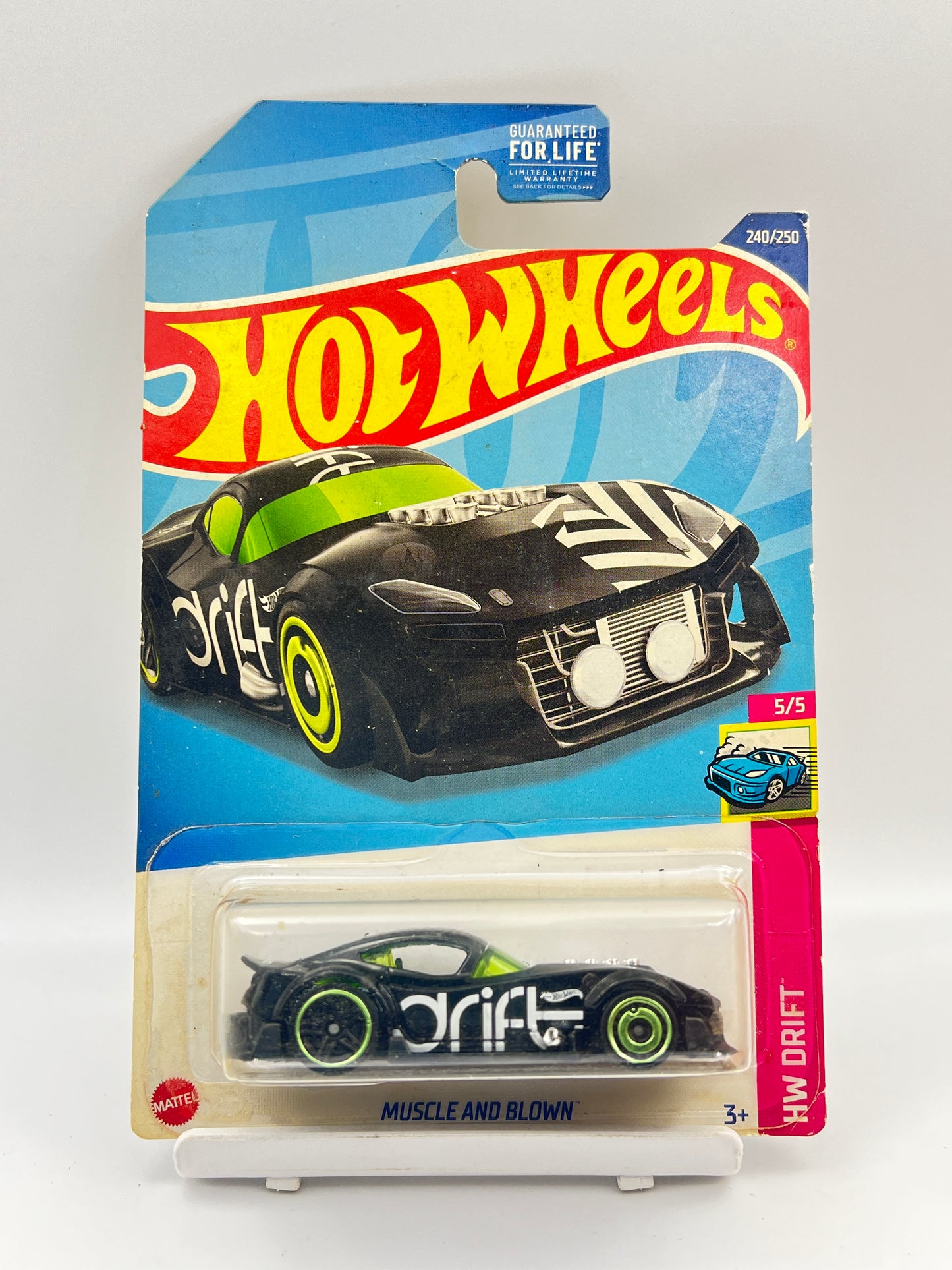 TREASURE HUNT - HOT WHEELS - OLD LOOKING YELLOW SHADED CARD - ( CARD AS IN PIC ) - MUSCLE AND BLOWN - 2D