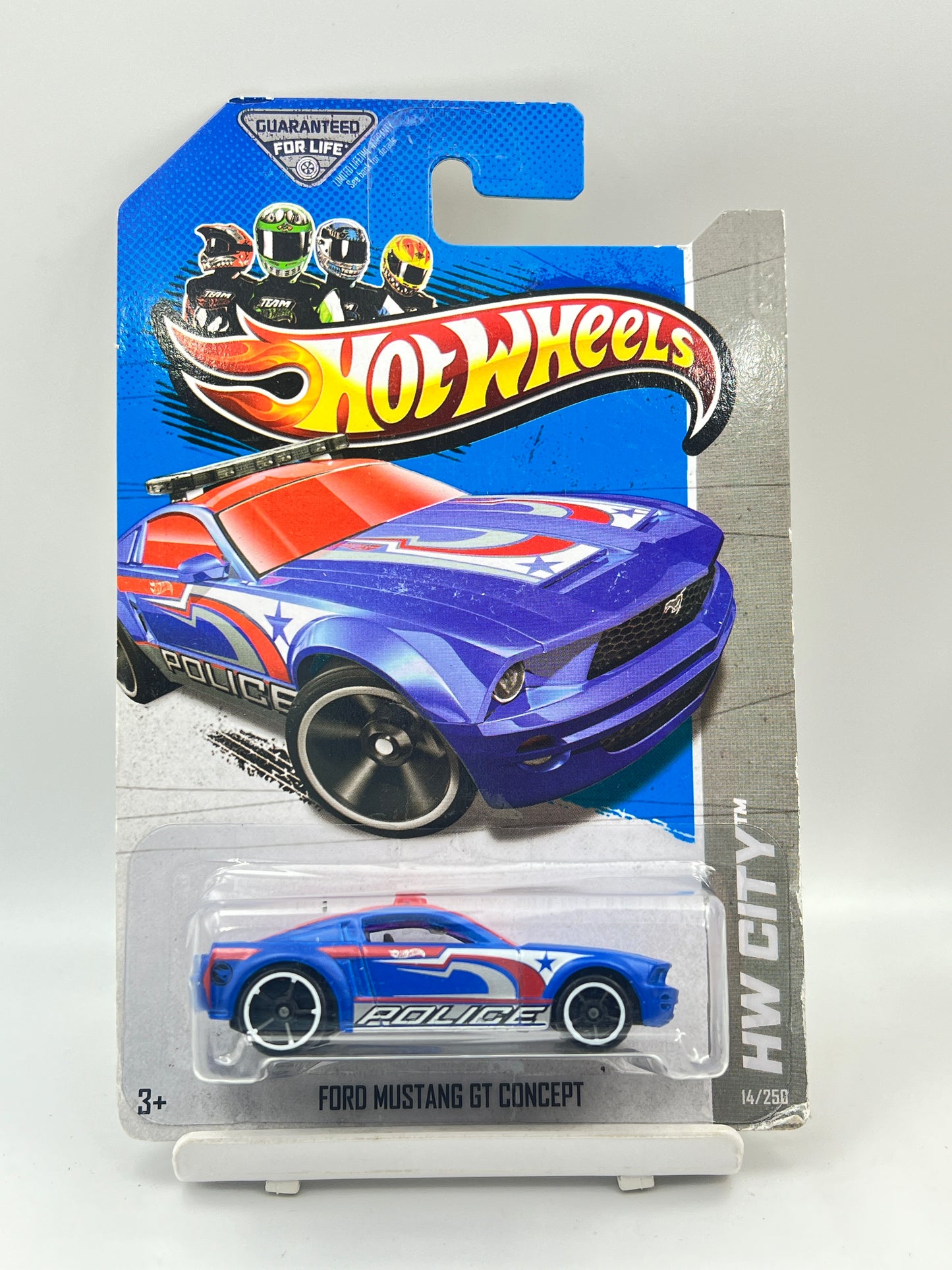 MILD SOFT CORNERS - TREASURE HUNT - HOT WHEELS - FORD MUSTANG GT CONCEPT - 2D
