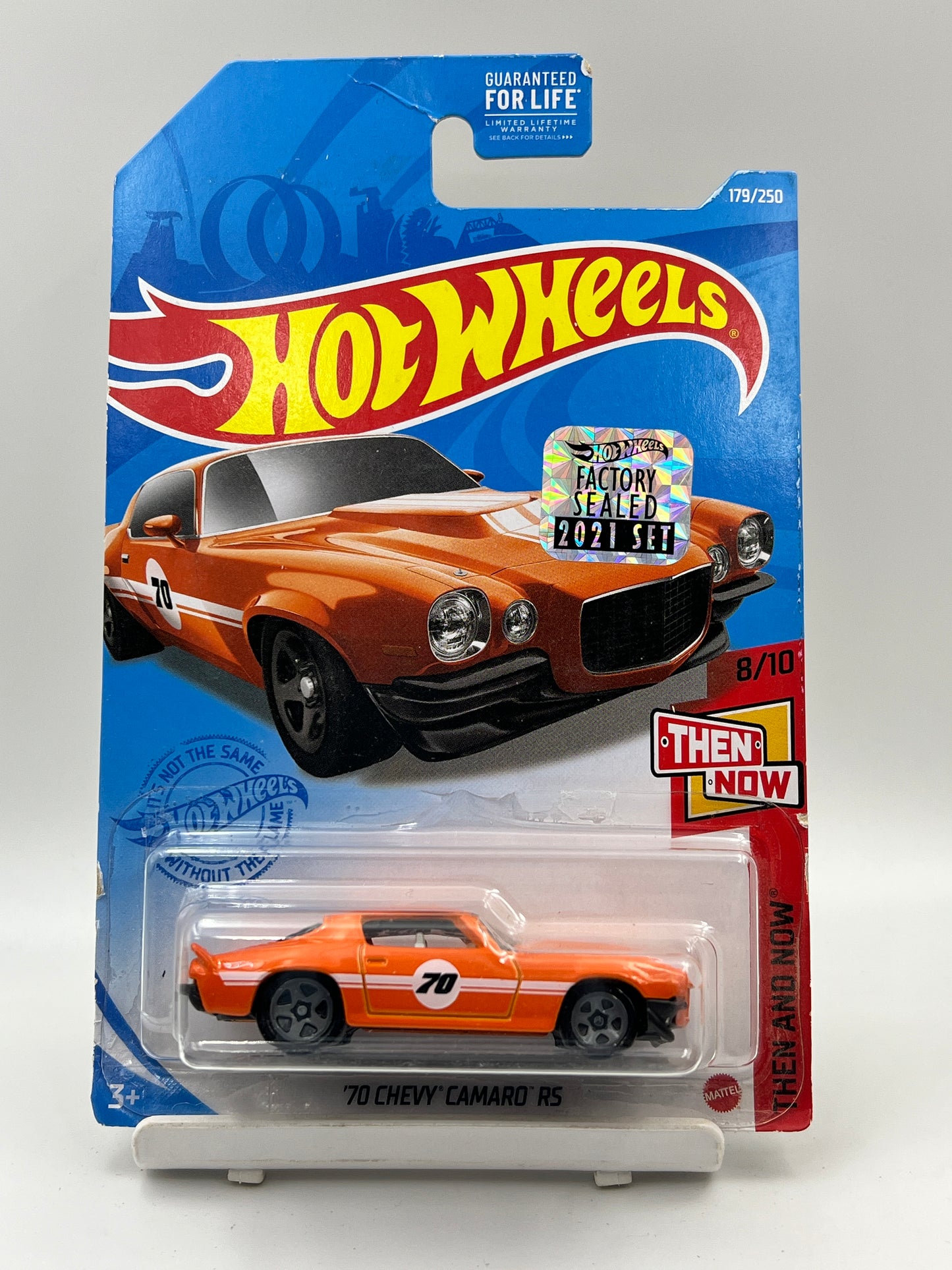 MILD CREASE - IMPORTED - HOT WHEELS - FACTORY SEALED - 70 CHEVY CAMARO RS - 1D