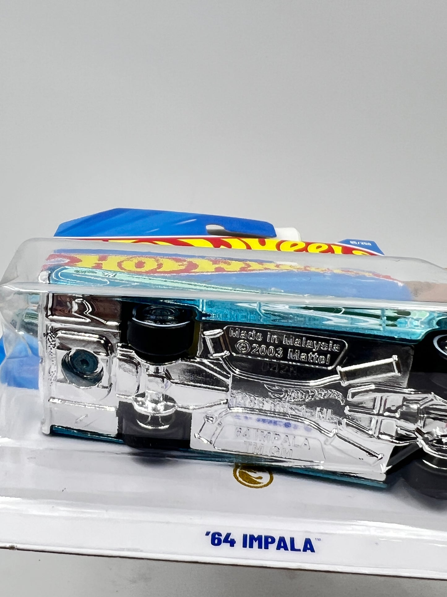 VERY MILD CREASE - SUPER TREASURE HUNT - 64 IMPALA - FREE PROTECTOR