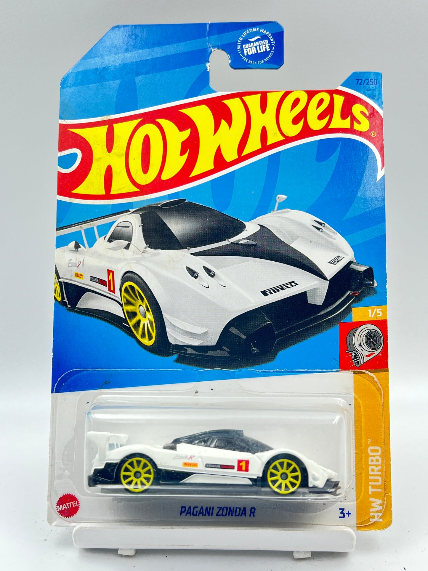 HOOK CREASE - FADED CARD - IMPORTED - HOT WHEELS - PAGANI ZONDA R - WHITE - C1