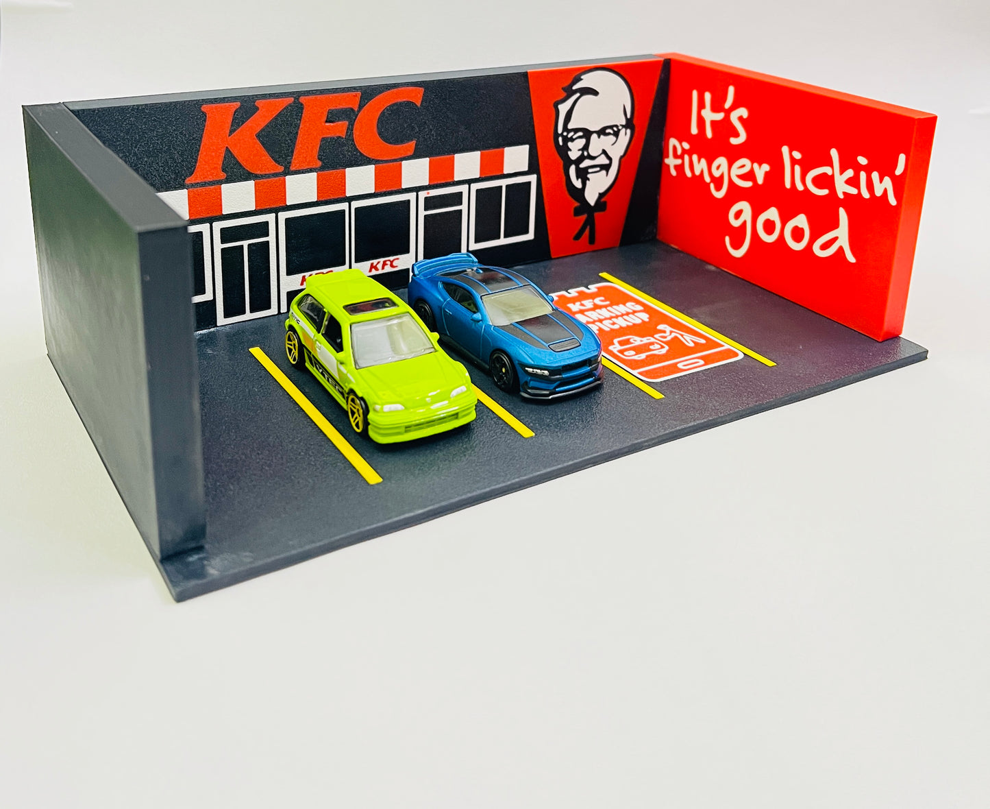 3D PRINTED - KFC THEME MINI GARAGE DISPLAY - Its Fun- Hot wheels - matchbox - diecast