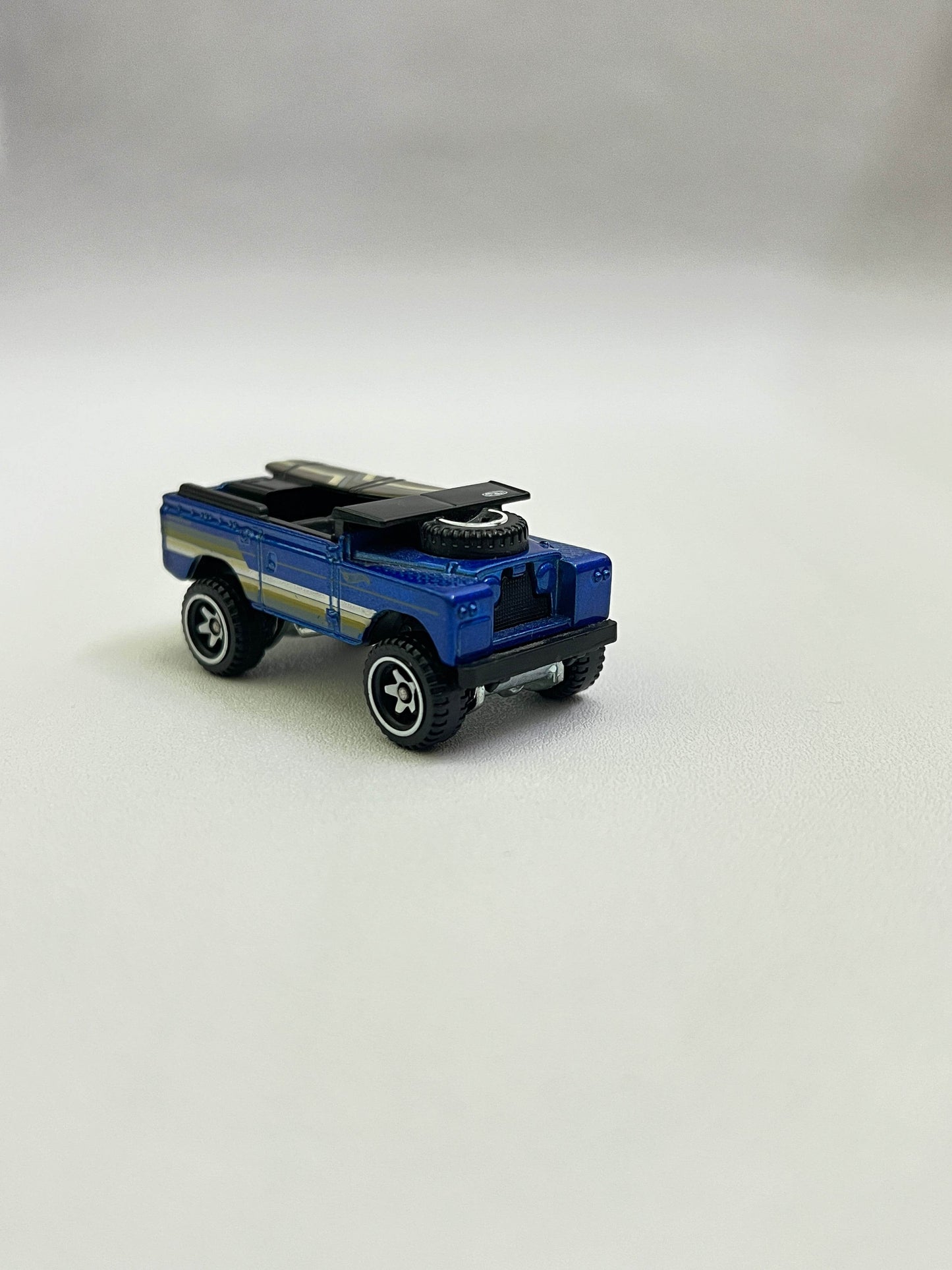 UNCARDED - LAND ROVER SERIES II - Its Fun