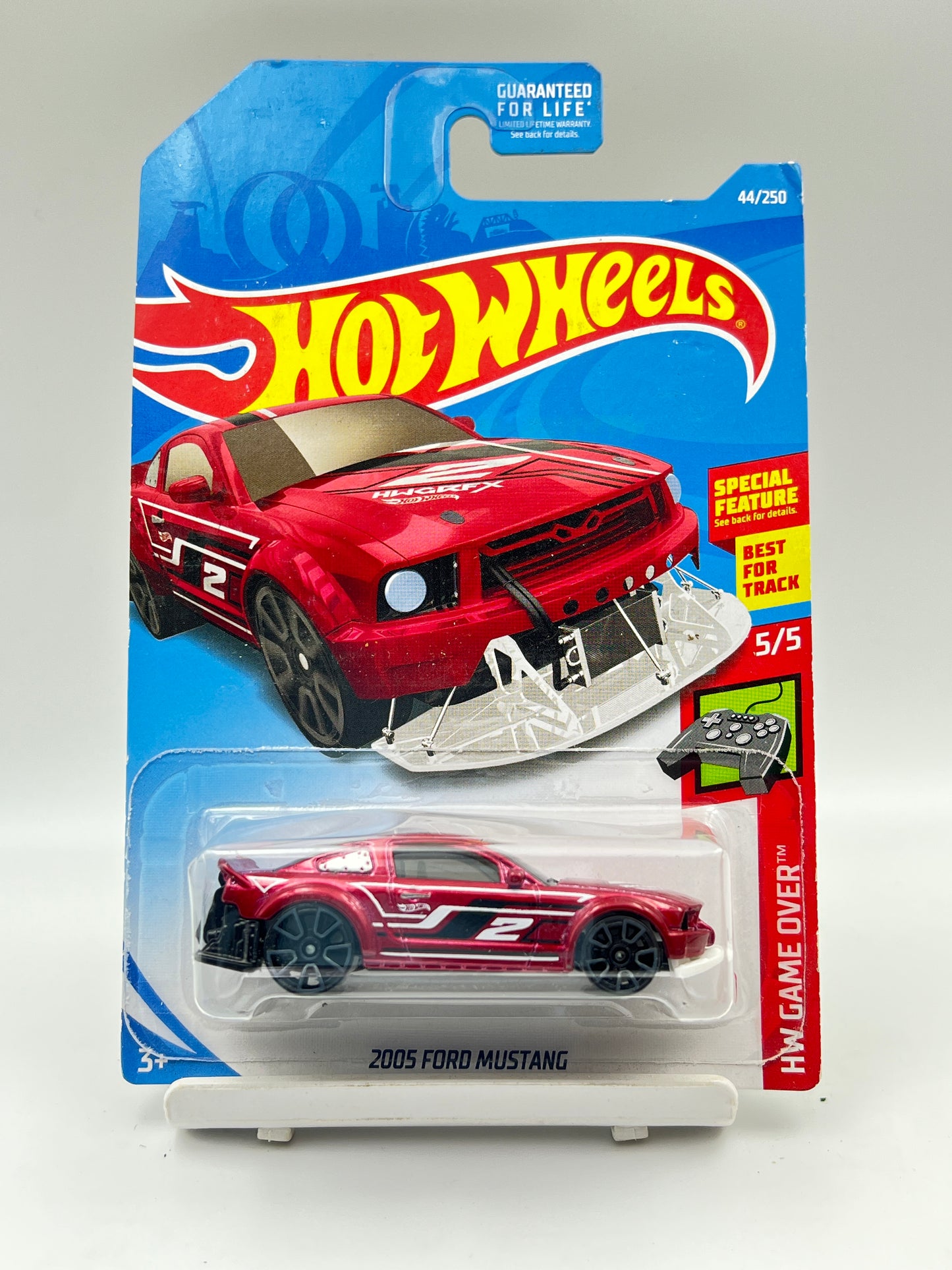 IMPORTED - HOT WHEELS - 2005 FORD MUSTANG - RED - 1A