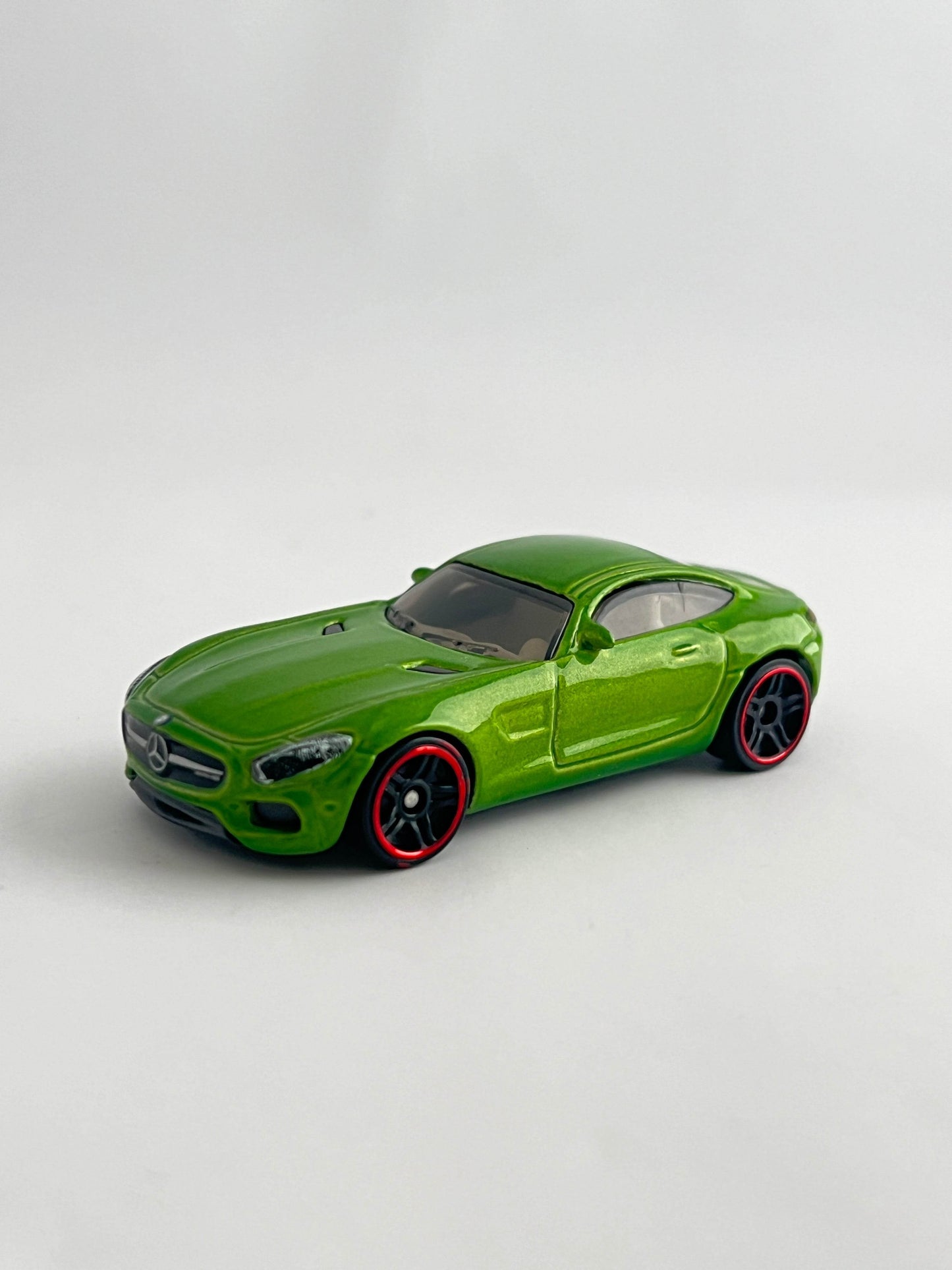 MERCEDES AMG GT - GREEN- UNCARDED - MINT CONDITION - Its Fun