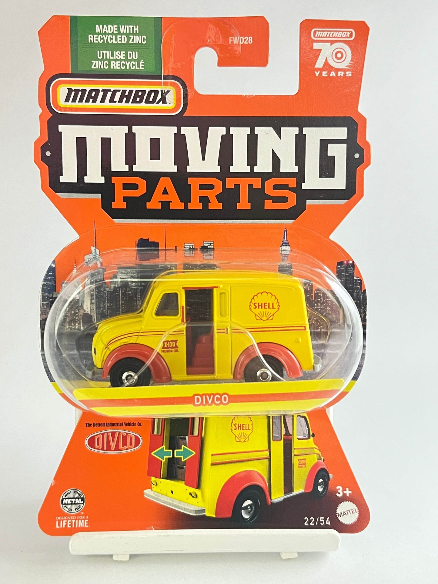 MOVING PARTS - DIVCO - Its Fun
