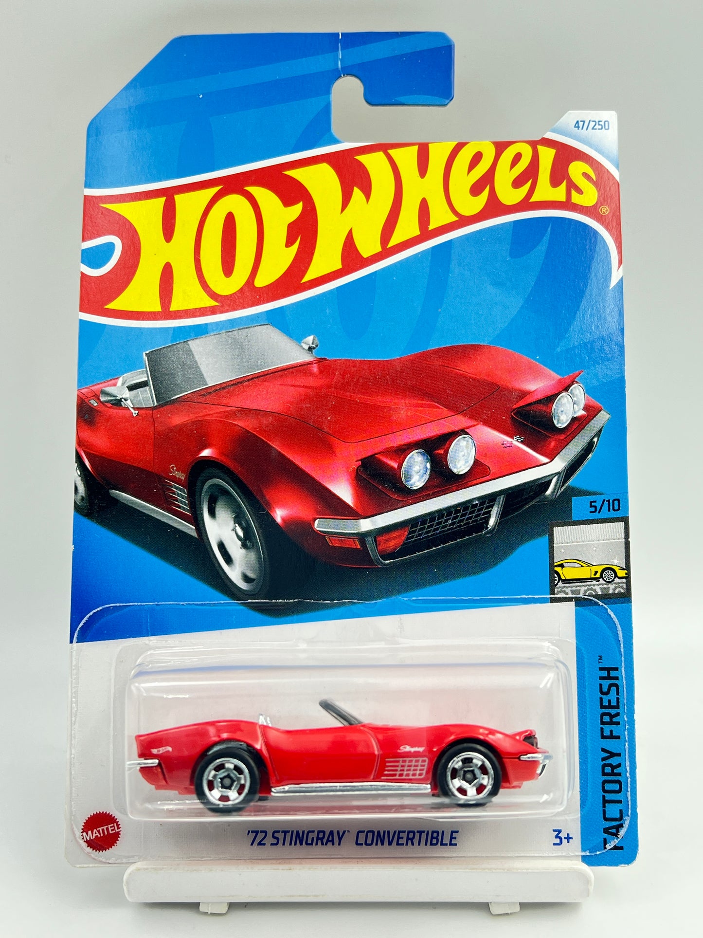 IMPORTED - HOT WHEELS - 72 STINGRAY CONVERTIBLE - RED - 4C