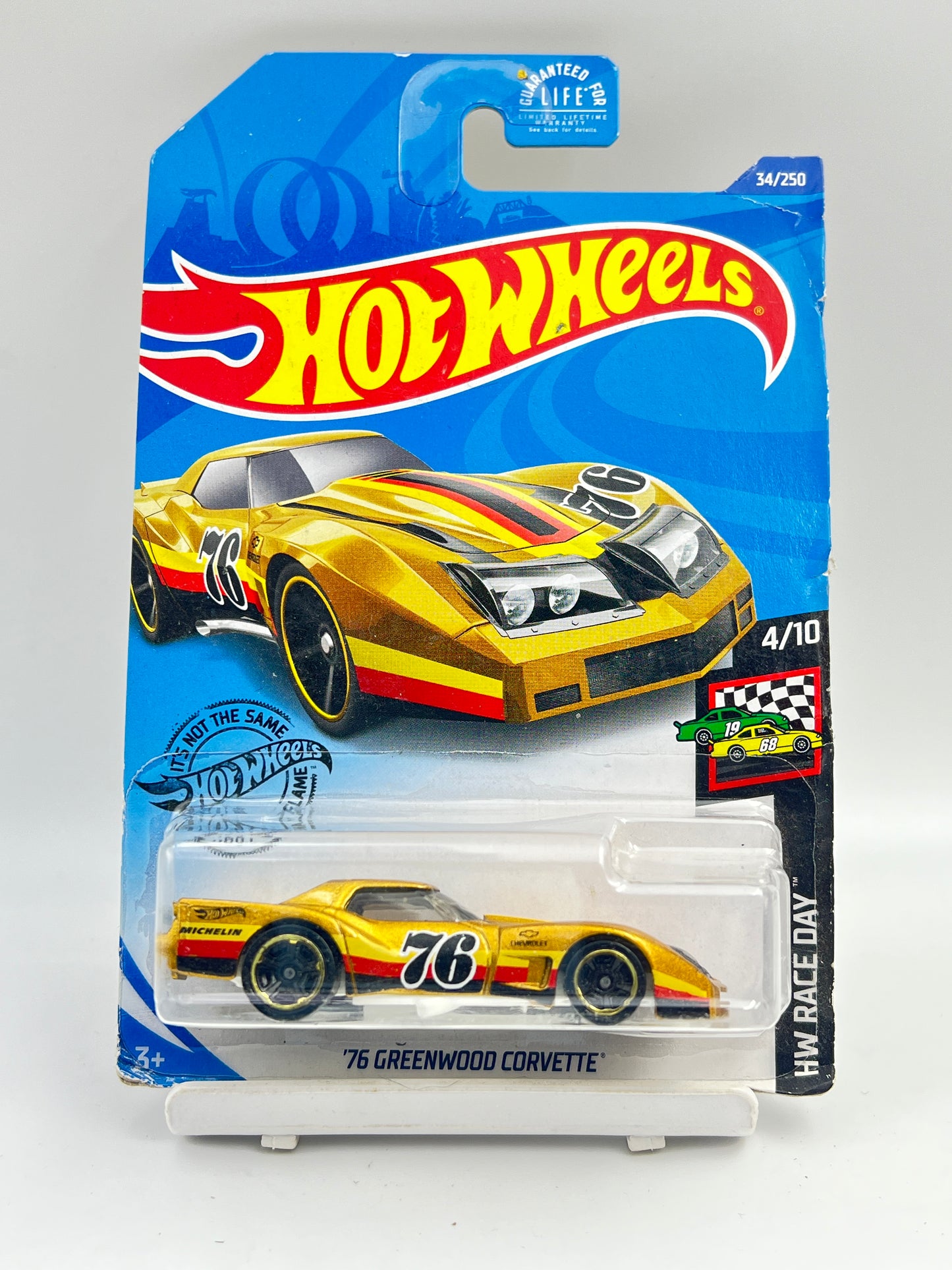 SOFT CORNERS / CREASED - IMPORTED - HOT WHEELS - 76 GREENWOOD CORVETTE - 3A