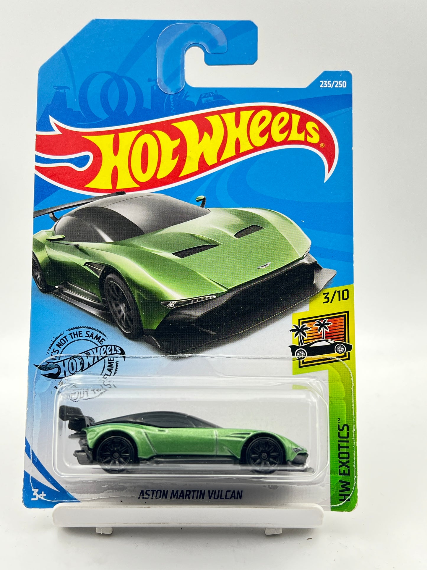 HOT WHEELS - ASTON MARTIN VULCAN - GREEN - 7B
