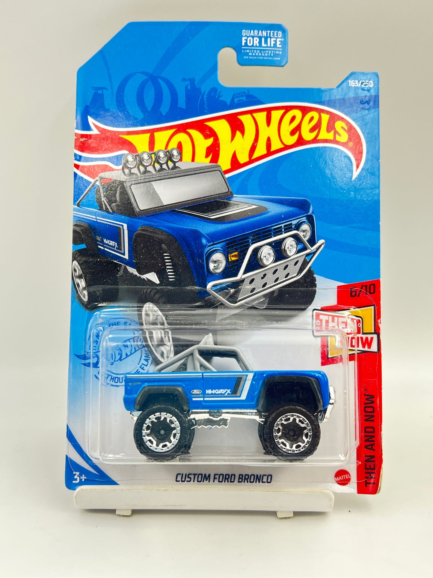SOFT CORNERS - MILD CARD DAMAGE - HOT WHEELS - CUSTOM FORD BRONCO - 3C