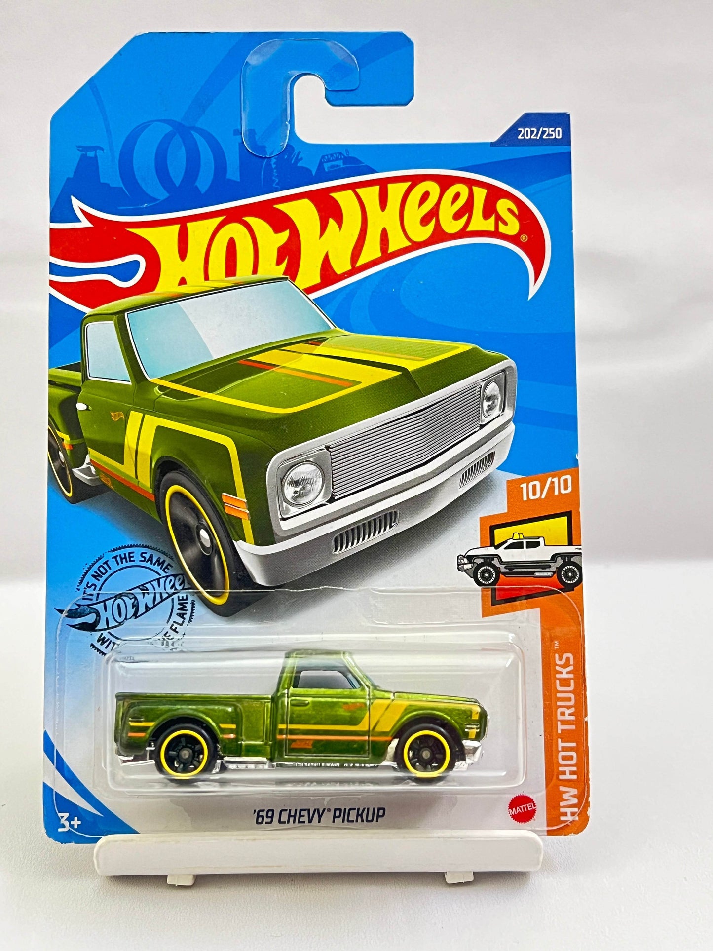 SUPER TREASURE HUNT - 69 CHEVY PICKUP - WITH FREE PROTECTOR - ZX2 - Its Fun