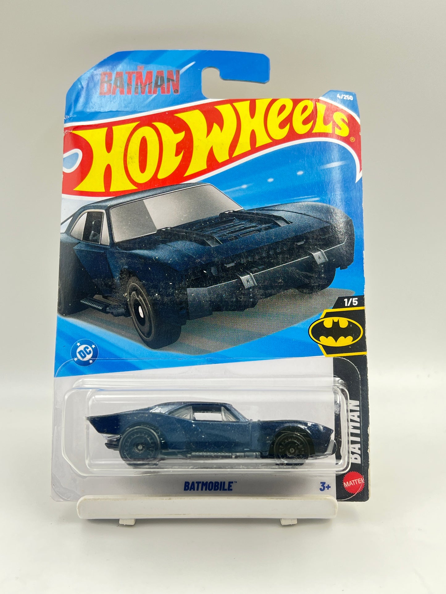 CREASED - HOT WHEELS - BATMOBILE - 3D