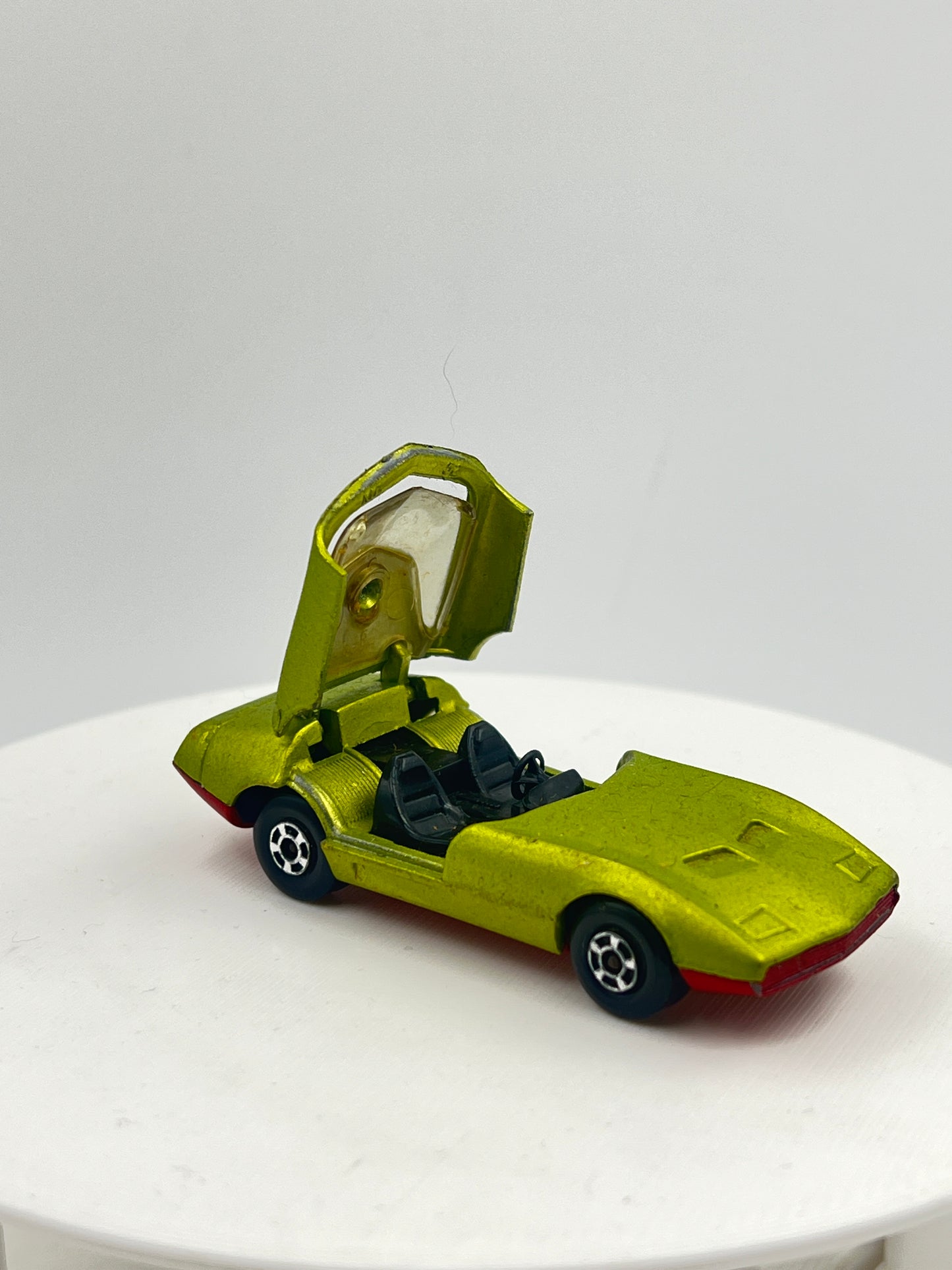 PRE-OWNED - 1970 MADE - MATCHBOX - DODGE CHARGER - (SCRATCHES)