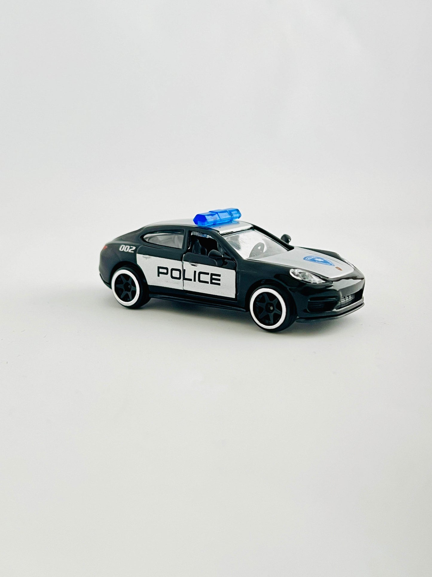 UNCARDED - MAJORETTE PORSCHE PANAMERA TURBO - Its Fun
