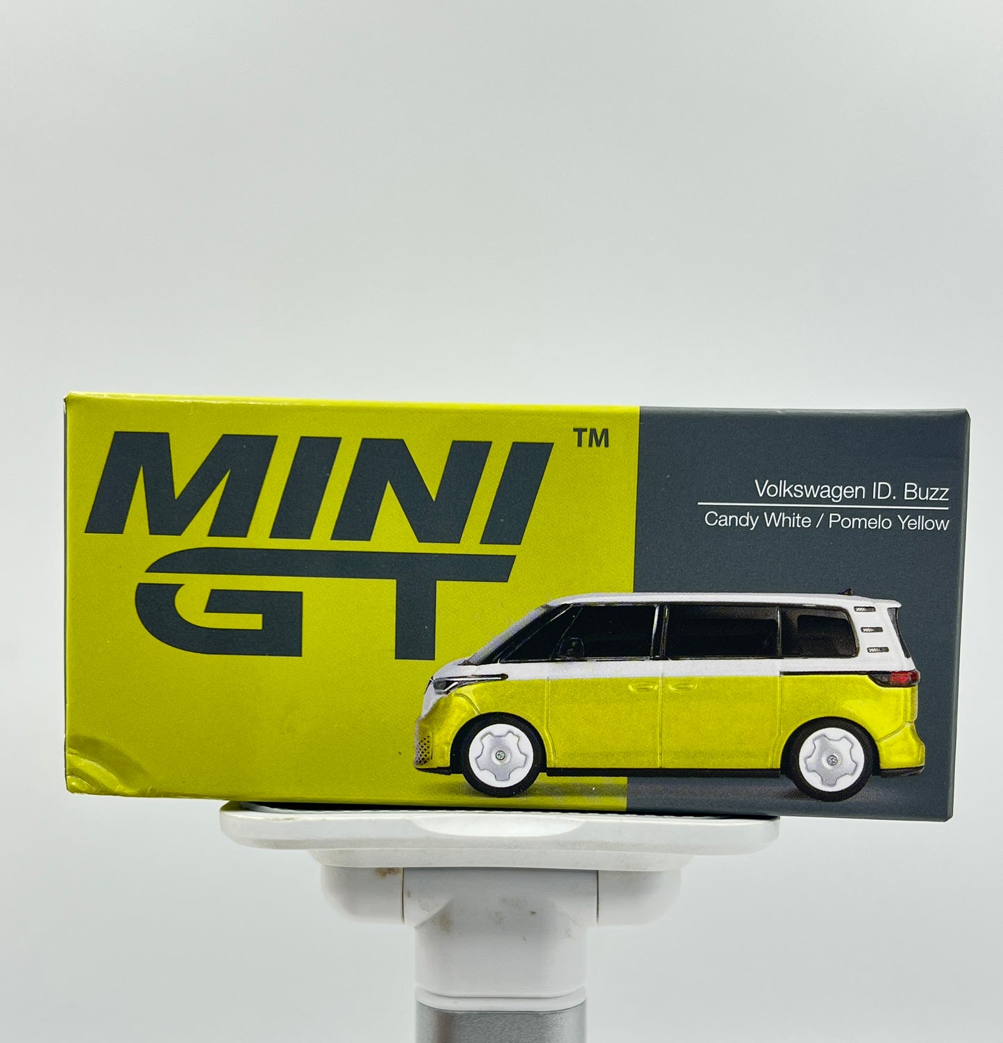 BOX AS IN PIC - MINI GT - UNSEALED - #1110 - VOLKSWAGEN ID BUZZ