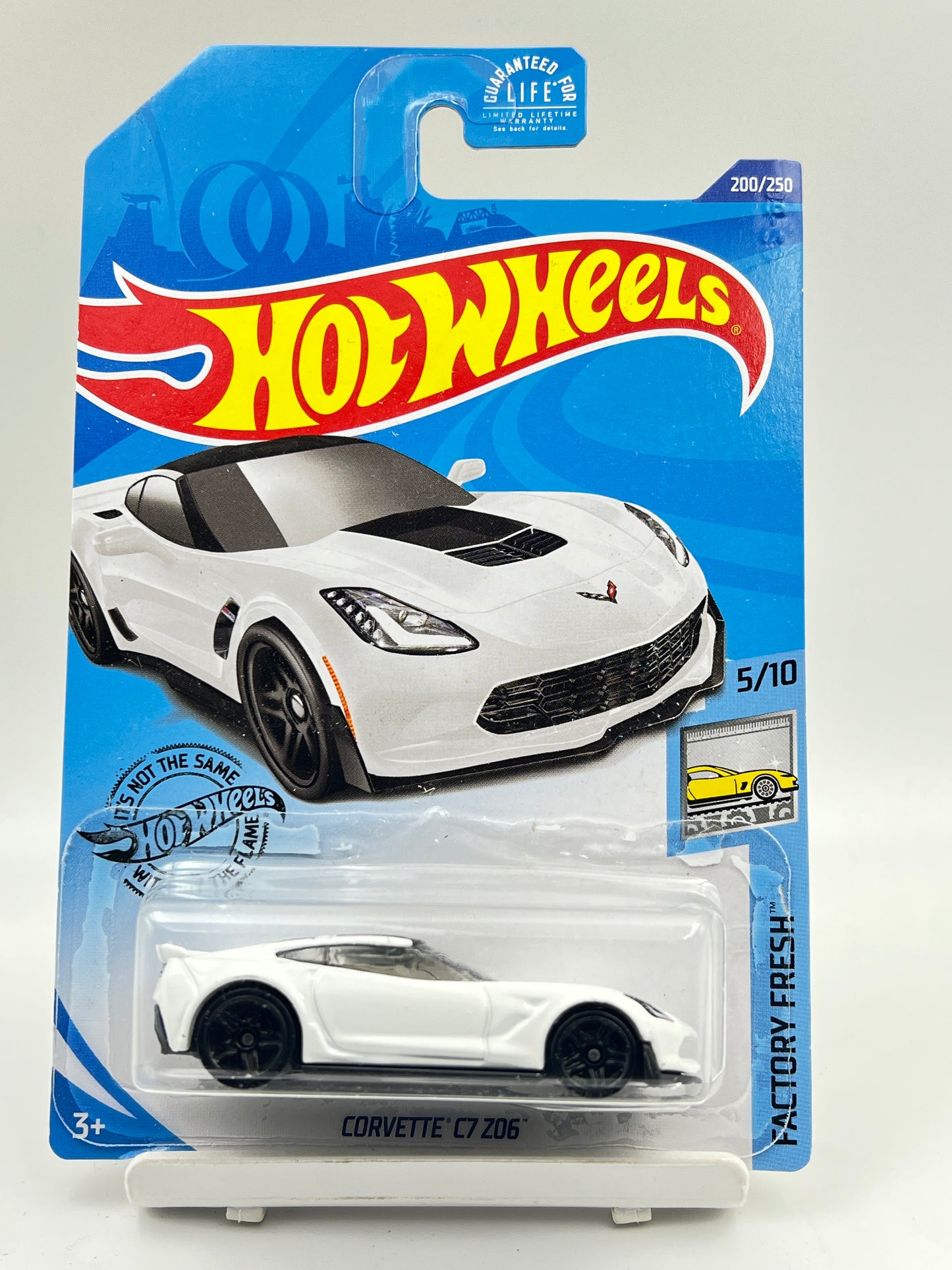 IMPORTED - HOT WHEELS - CORVETTE C7 Z06 - WHITE - 9A