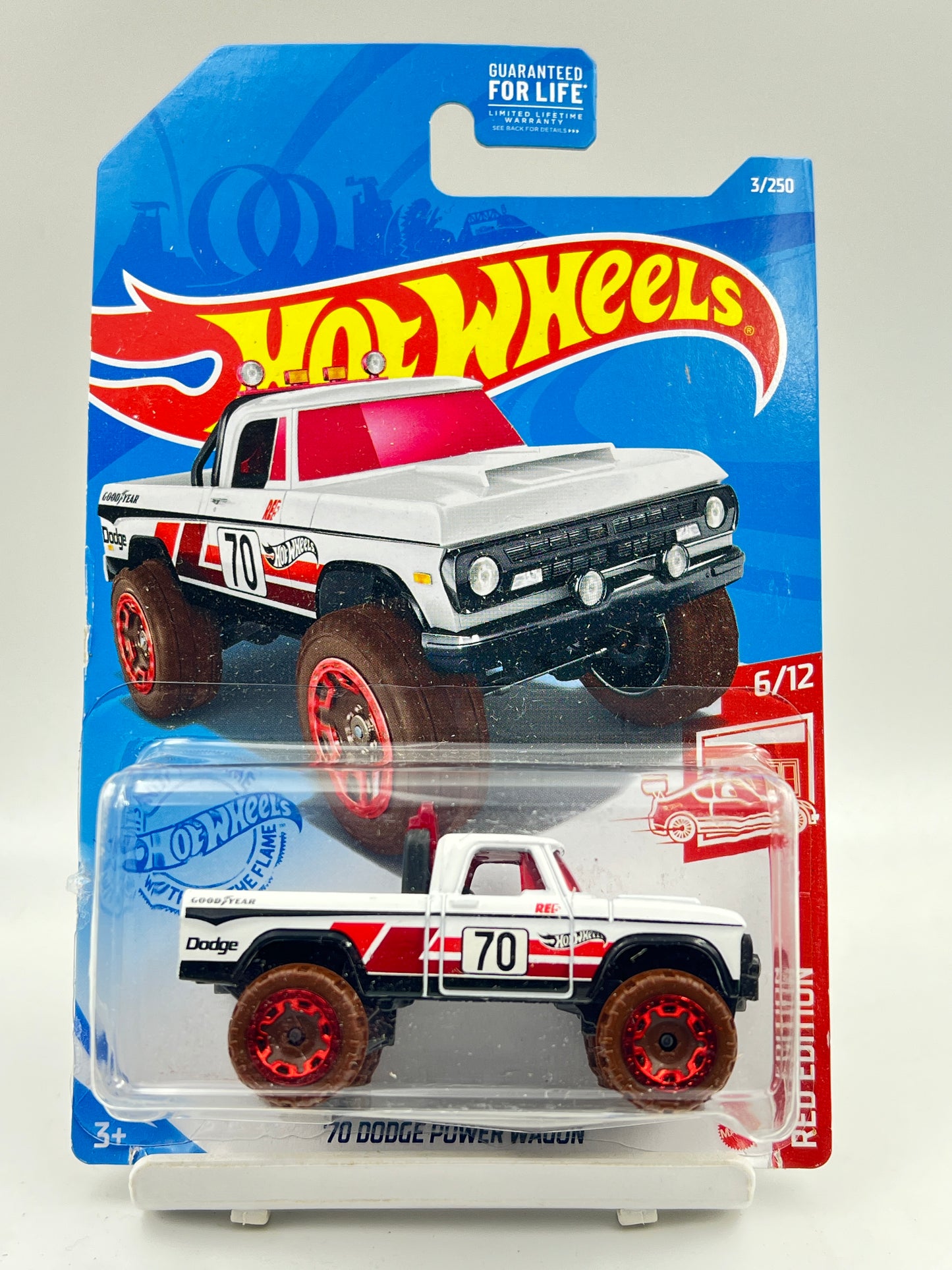 BLISTER SQUEEZE - RED EDITION - TARGET EXCLUSIVE - 70 DODGE POWER WAGON - 3E