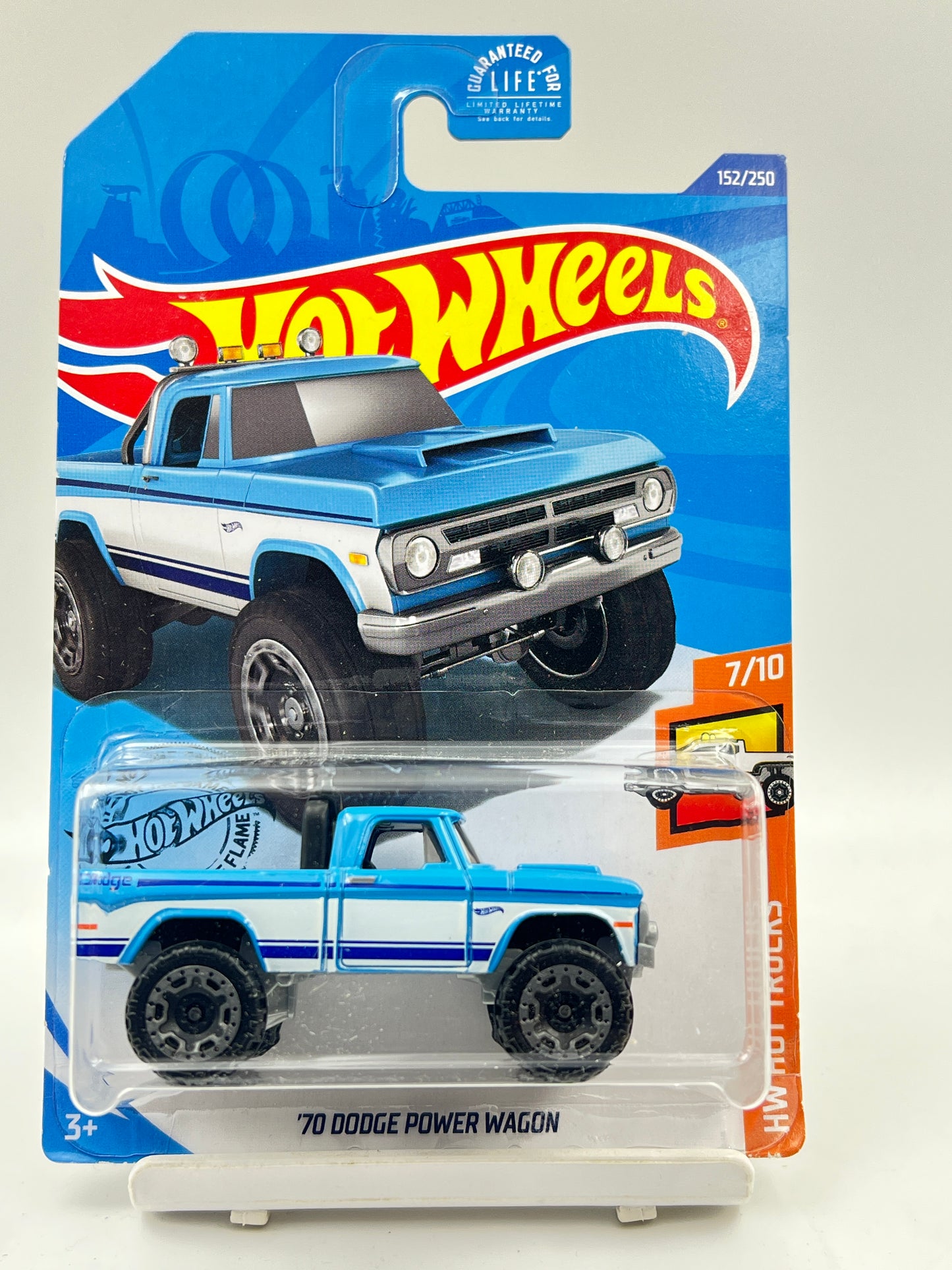 IMPORTED - HOT WHEELS - 70 DODGE POWER WAGON - 2A
