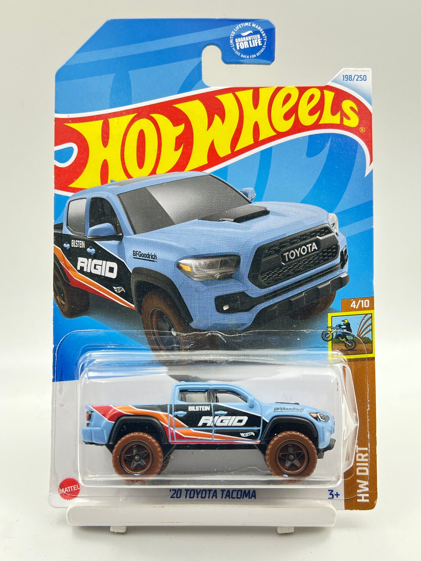 IMPORTED - HOT WHEELS - 20 TOYOTA TACOMA - 9C