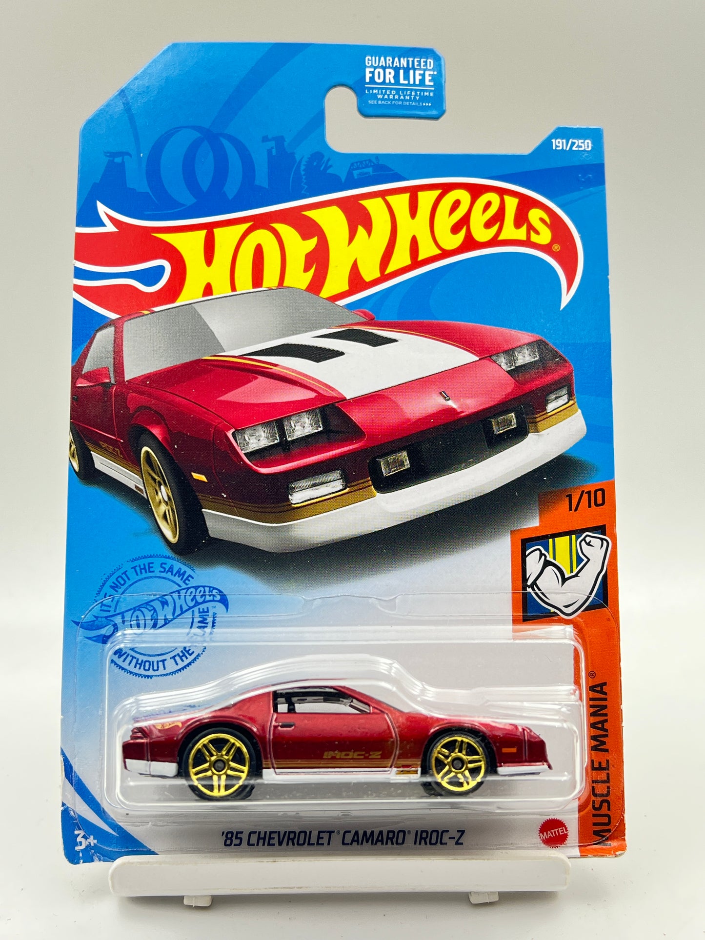 SOFT CORNERS - IMPORTED - HOT WHEELS - 85 CHEVVROLET CAMARO IROC-Z - 2E