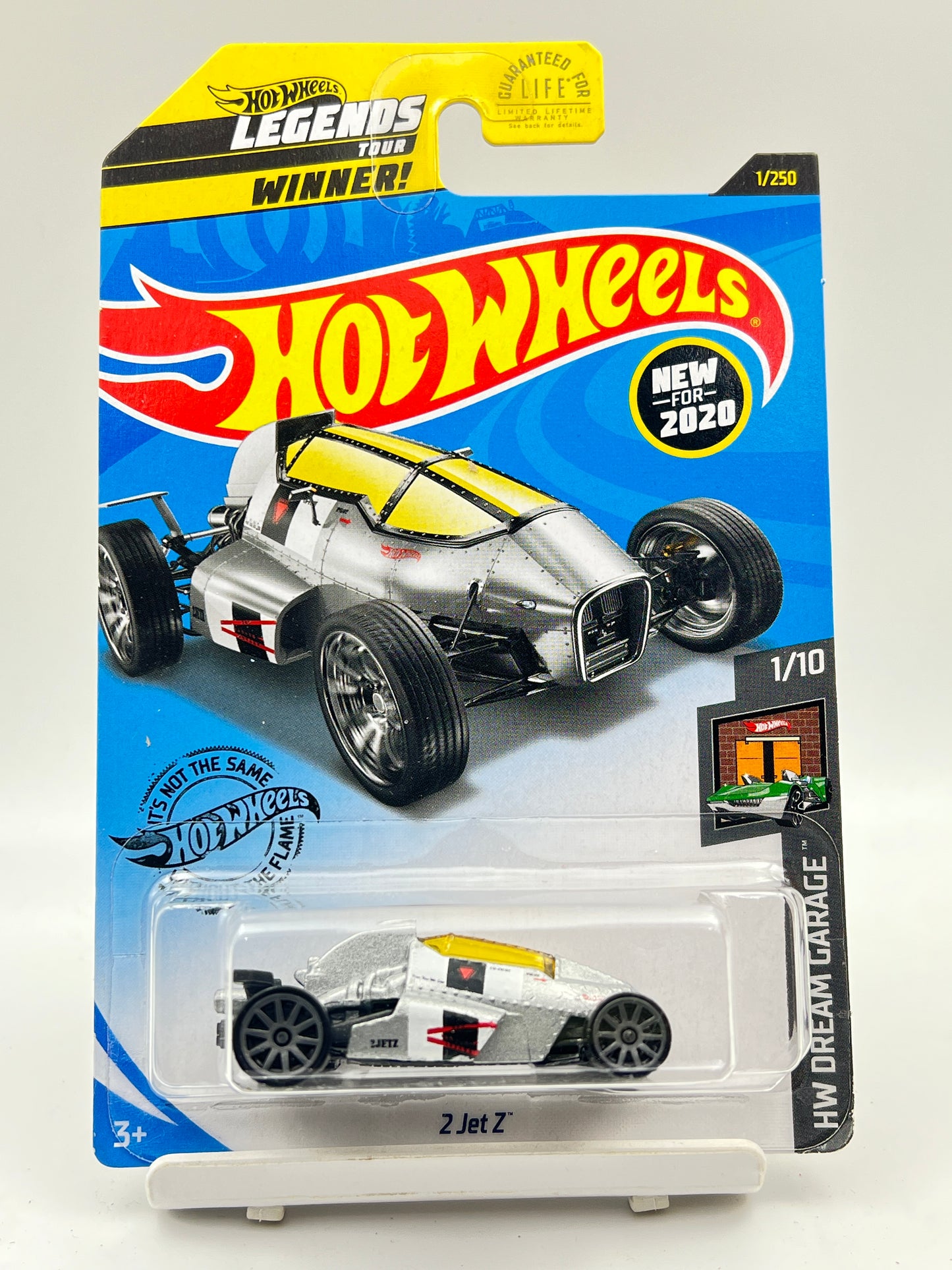 IMPORTED - HOT WHEELS - LEGENDS TOUR WINNER - 2 JET Z - 2F