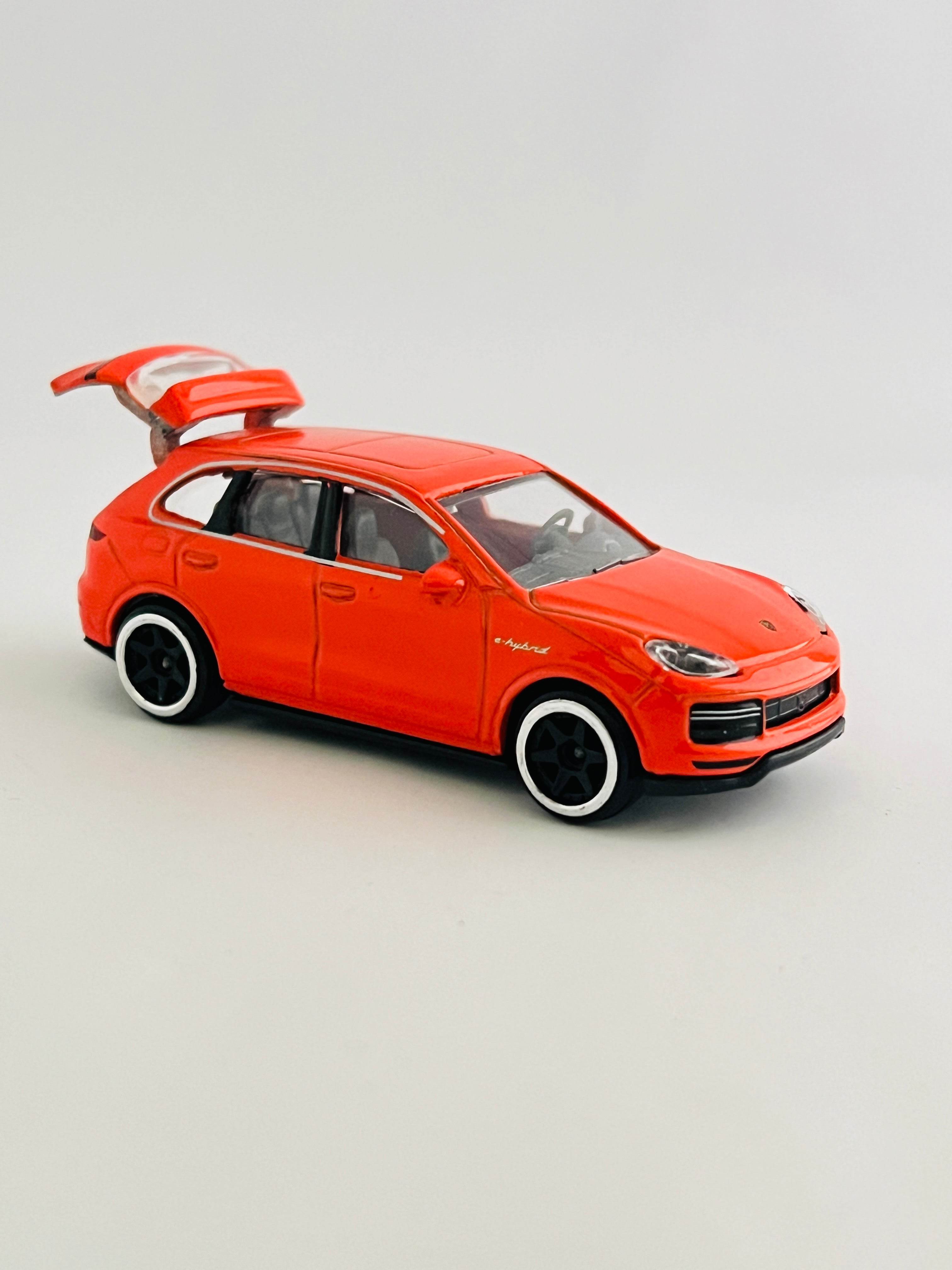 Modèle Réduit Porsche Cayenne Turbo S Majorette 1/64, Couleur Orange, Référence 209U - Neuf