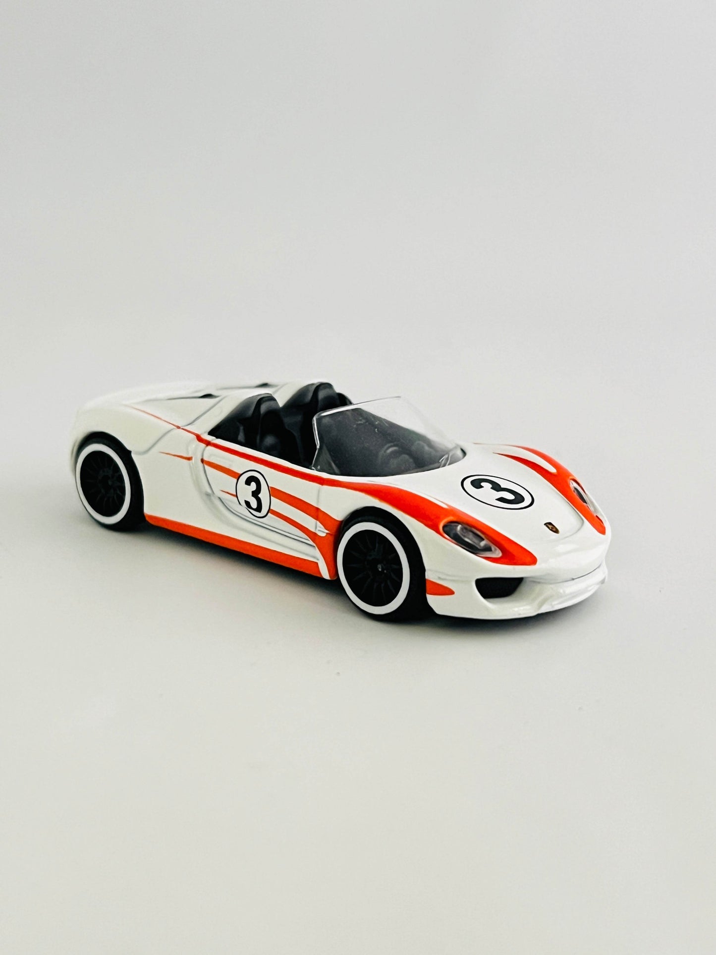 UNCARDED - MAJORETTE PORSCHE 918 SPYDER - WHITE - Its Fun