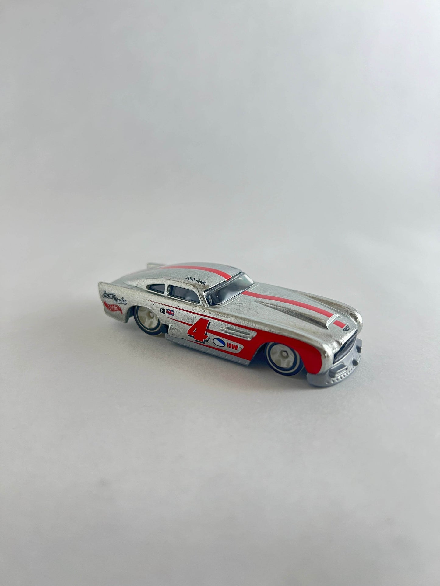 UNCARDED - ASTON MARTIN DB4GT - Its Fun