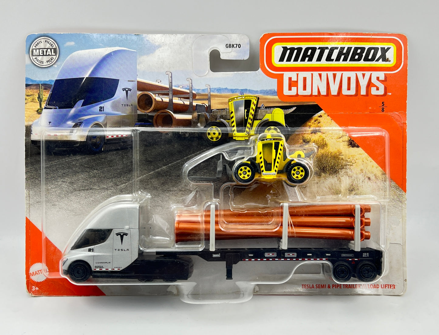 MATCHBOX - CONVOY - TESLA SEMI AND PIPE TRAILER / LOAD LIFTER