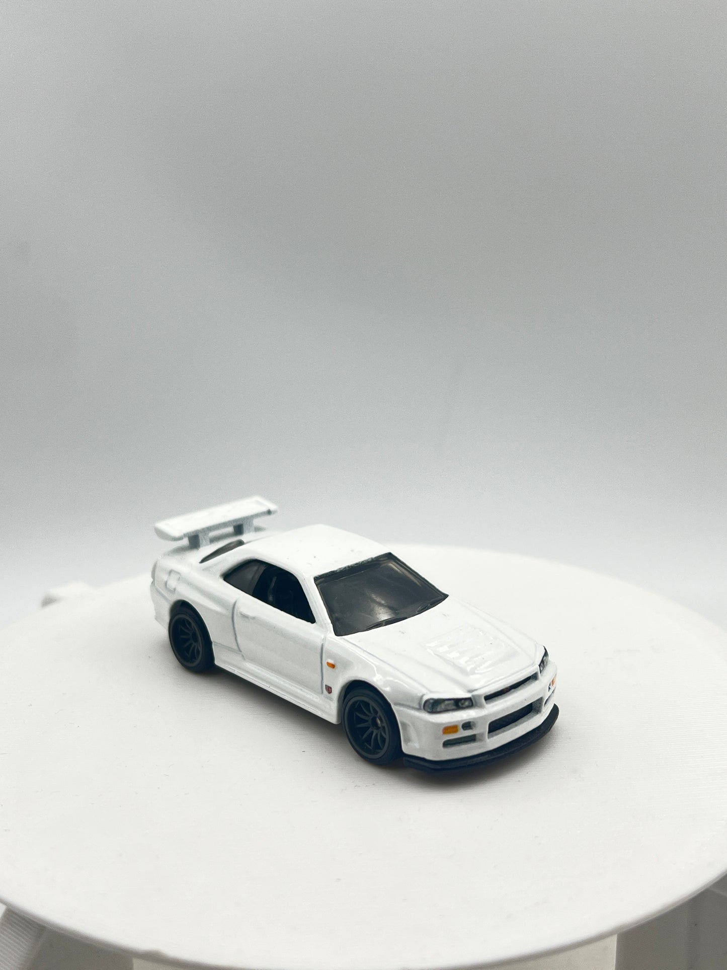UNCARDED - PREMIUM FULL METAL - NISSAN SKYLINE GT-R - R34 - WHITE