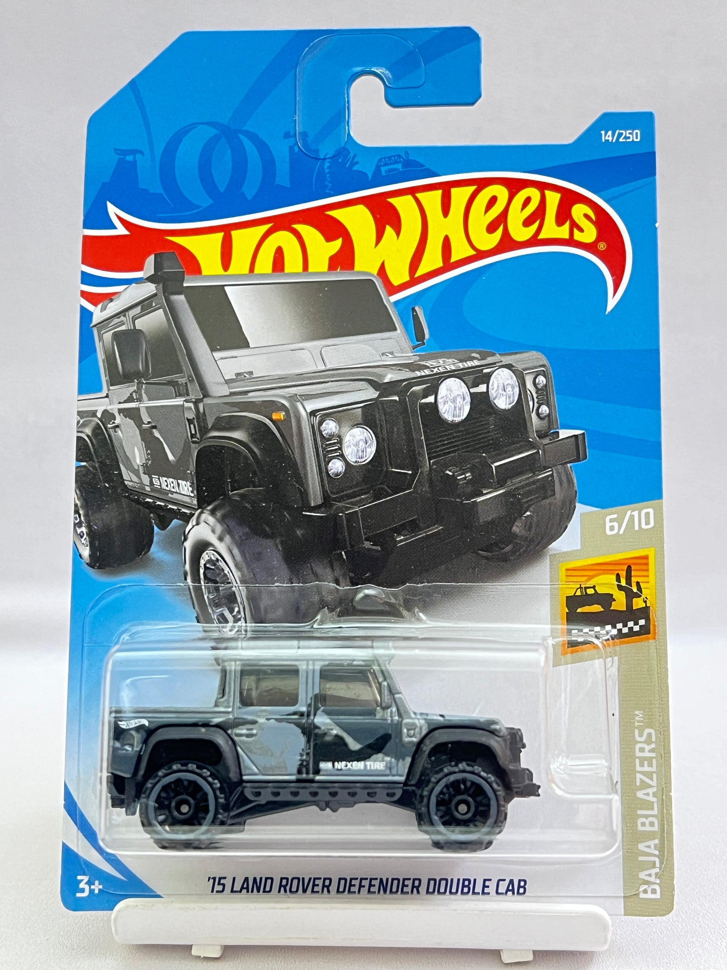 HOT WHEELS - 15 LAND ROVER DEFENDER DOUBLE CAB - 6D