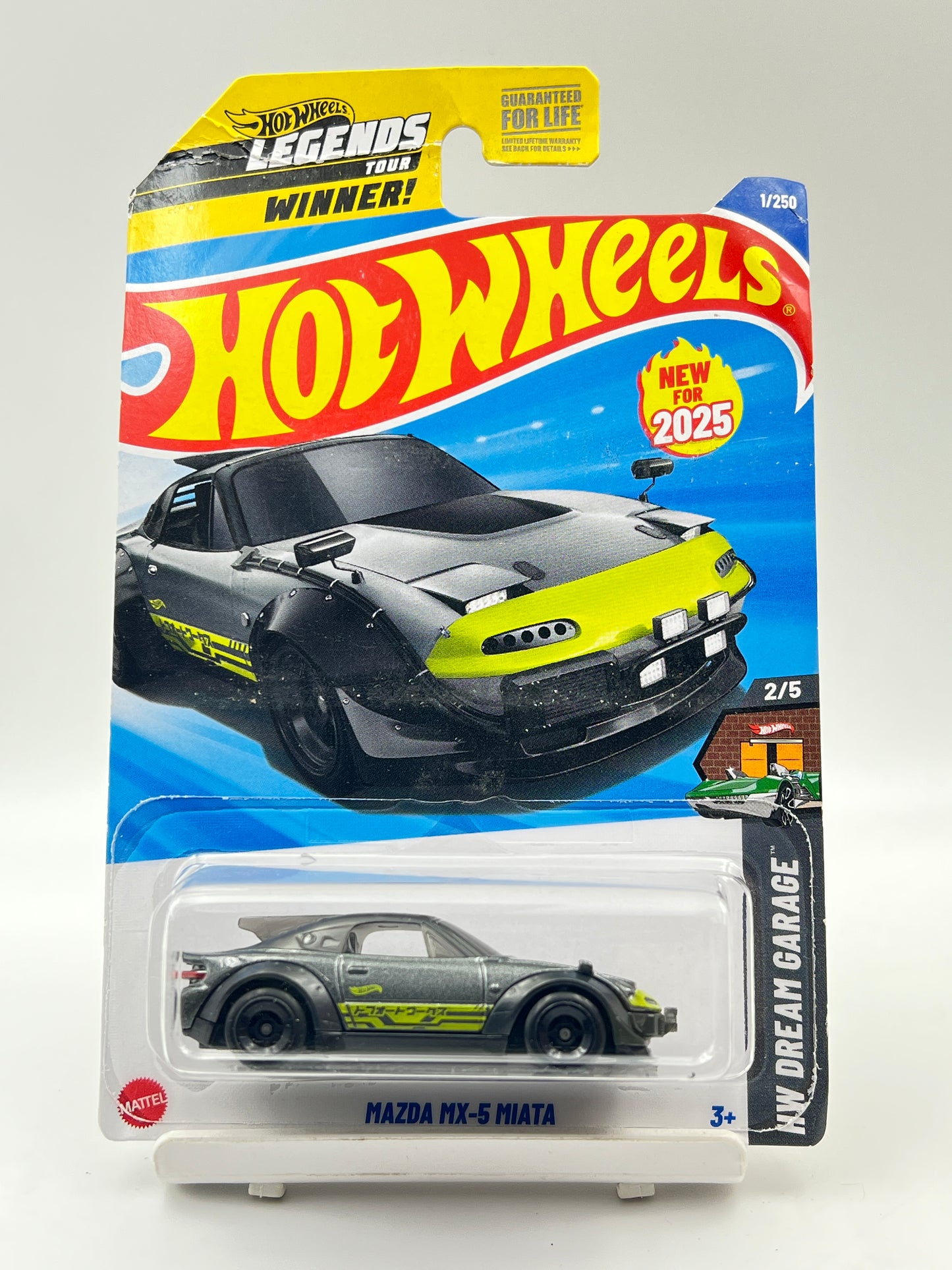 CREASED CARD - IMPORTED - HOT WHEELS - MAZDA MX-5 MIATA - LEGENDS TOUR WINNER - 3A