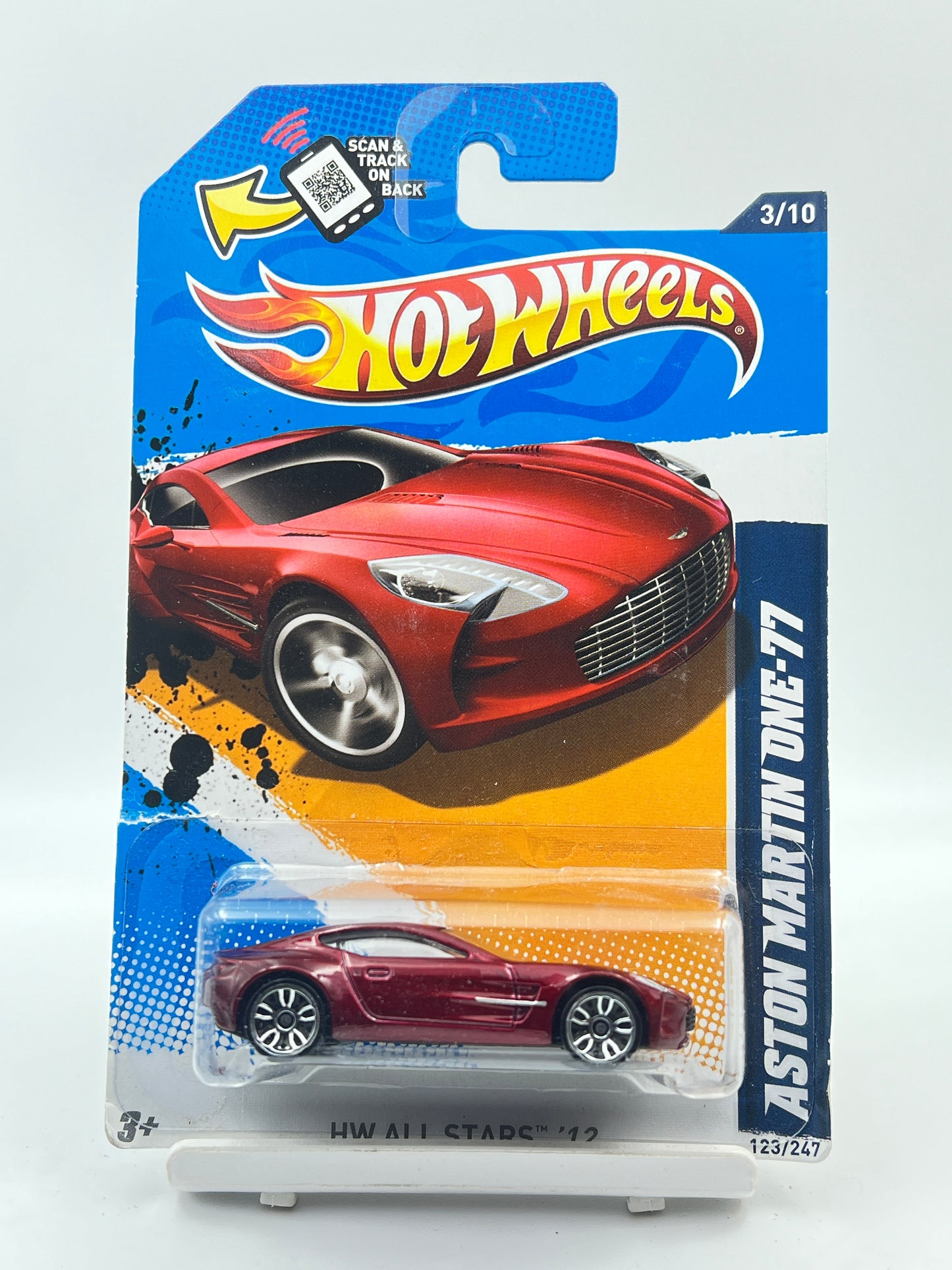 DAMAGED CARD - ASTON MARTIN ONE - 77 - RED - 7A