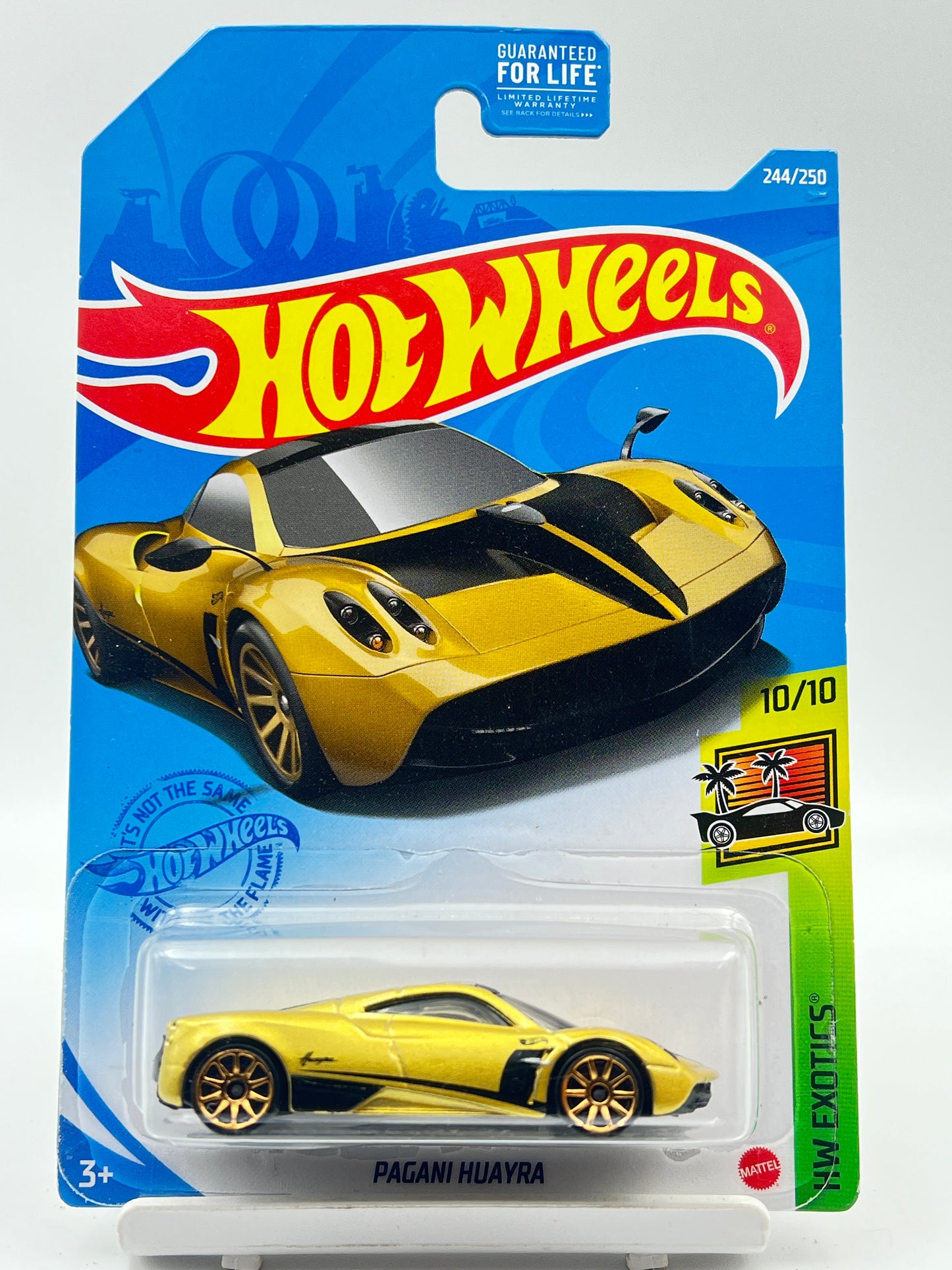 IMPORTED - HOT WHEELS - PAGANI HUAYRA - GOLD - 1H