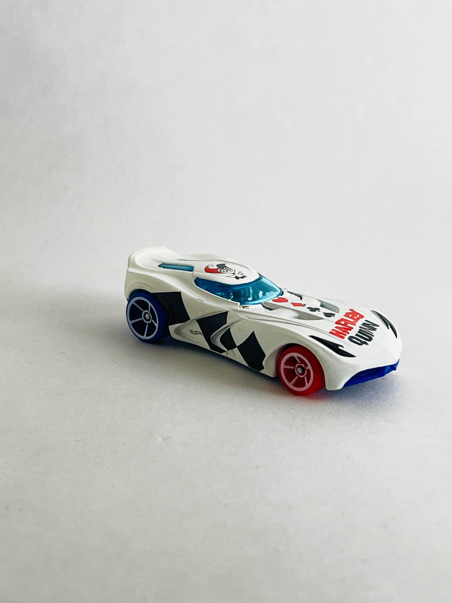 UNCARDED - HARLEY QUINN - Its Fun