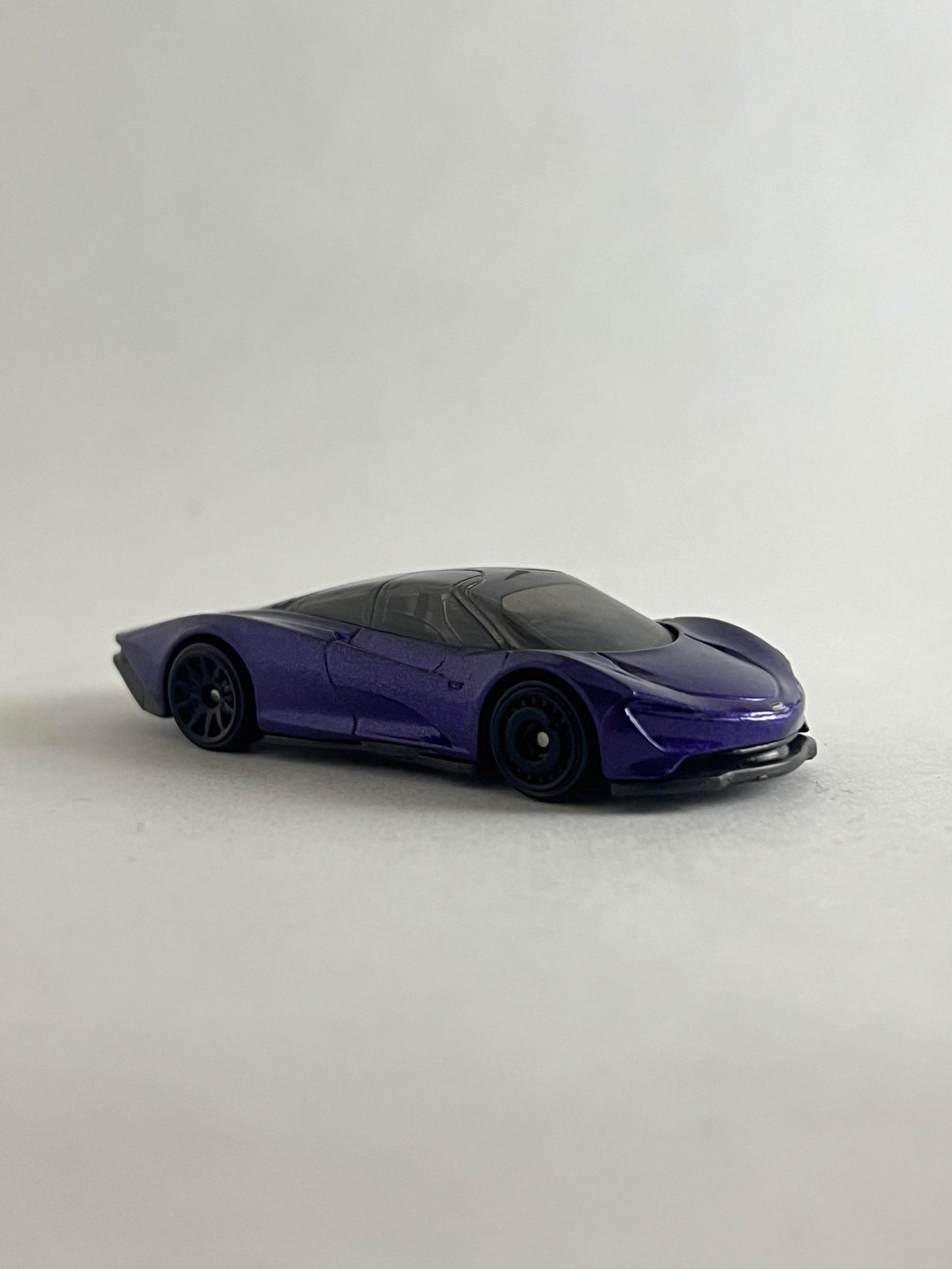 UNCARDED - MCLAREN SPEEDTAIL - PURPLE - Its Fun