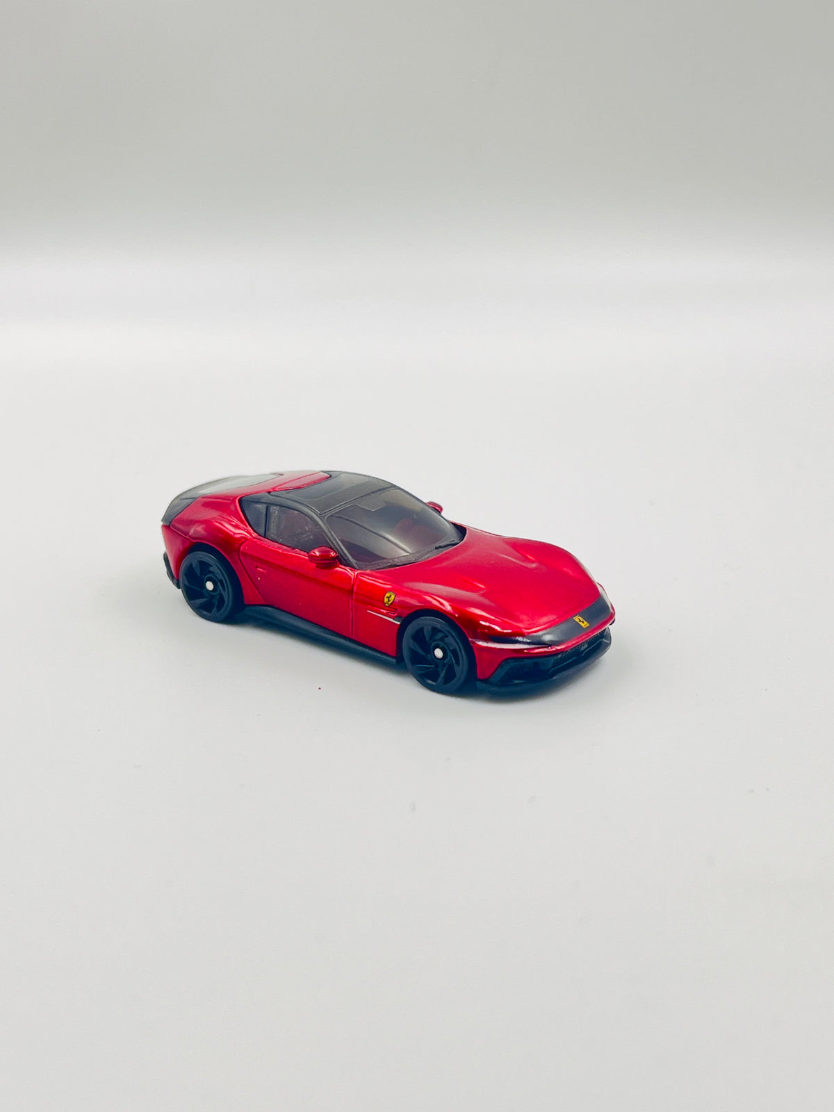 UNCARDED - FERRARI 12CILINDRI - RED