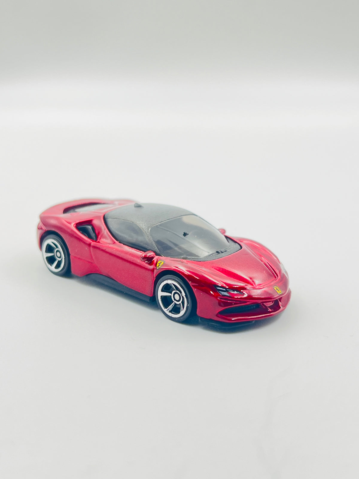 UNCARDED - FERRARI SF90 STRADALE - RED