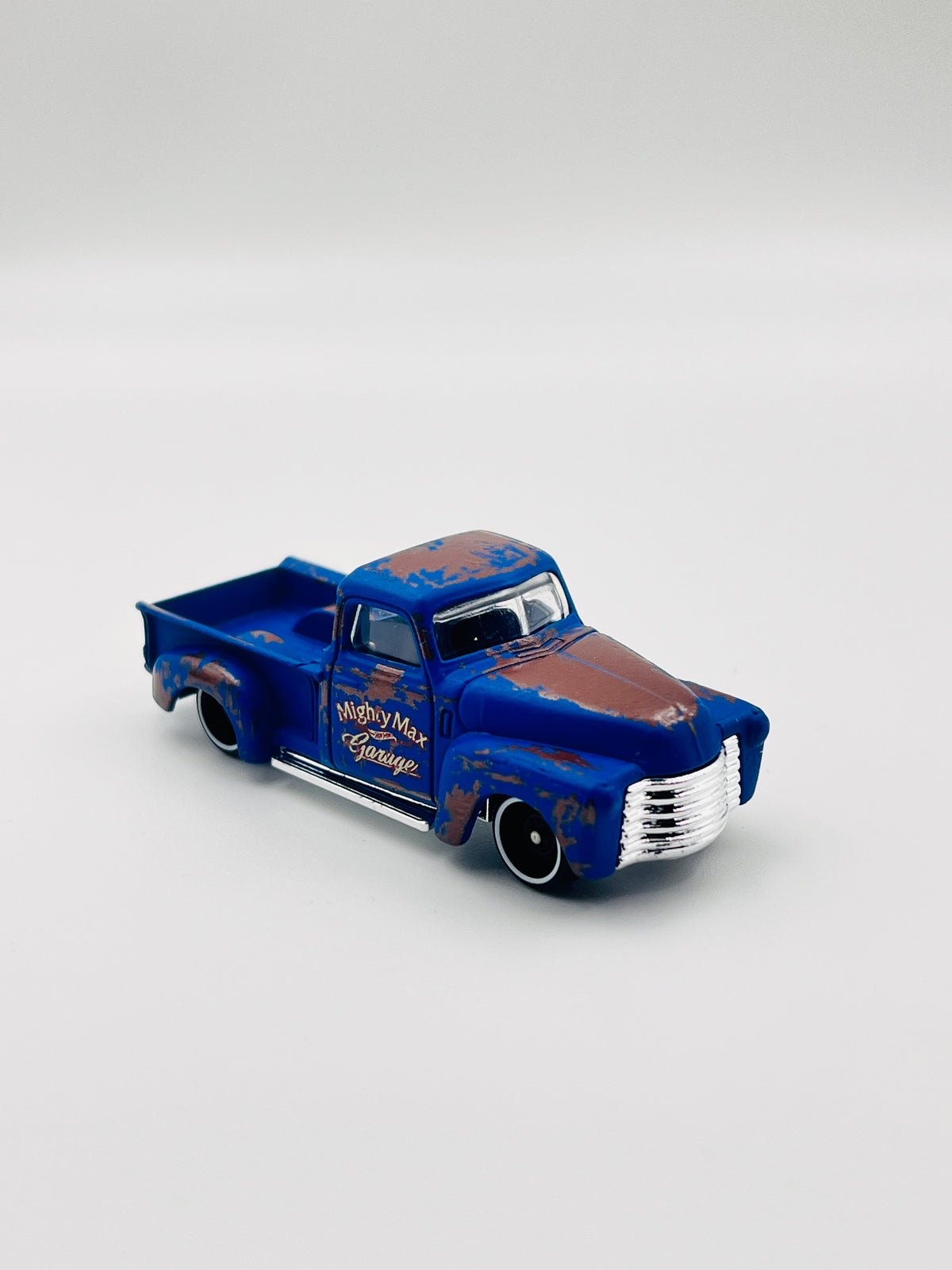 UNCARDED - 52 CHEVY