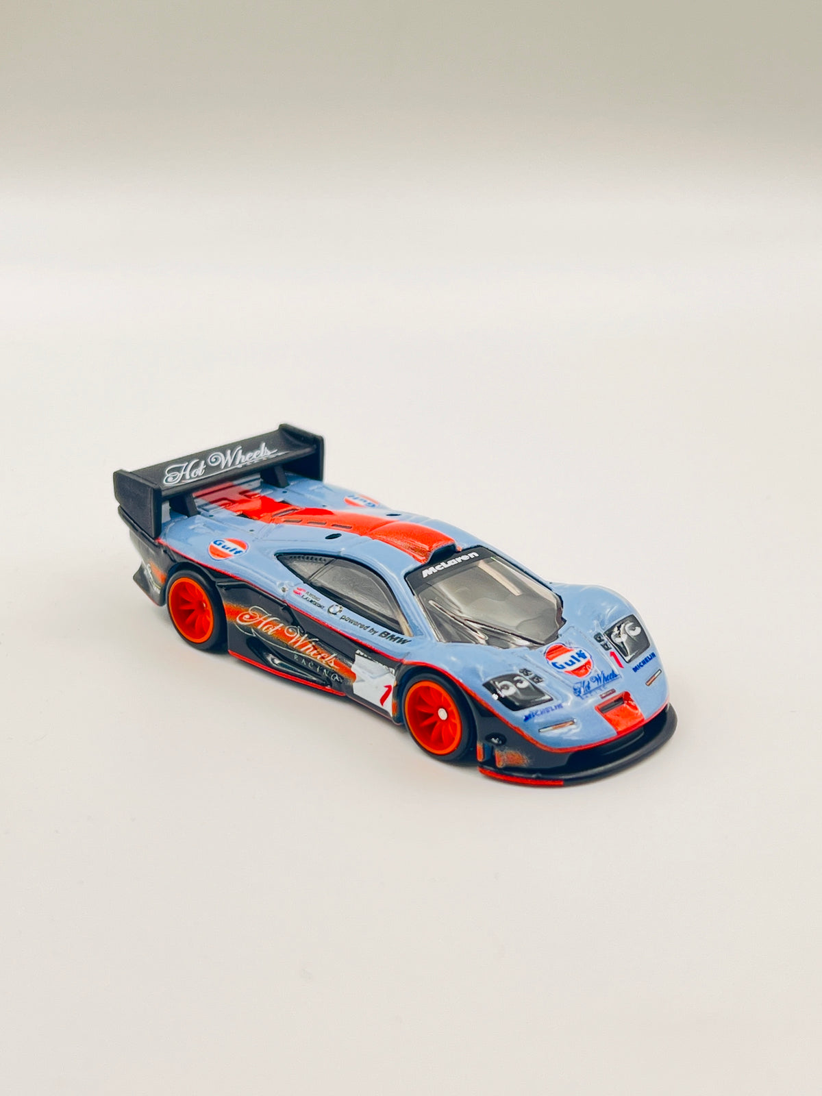 UNCARDED (FULL METAL / RUBBER WHEELS ) - HOT WHEELS - PREMIUM - 1997 MCLAREN F1 GTR - GULF
