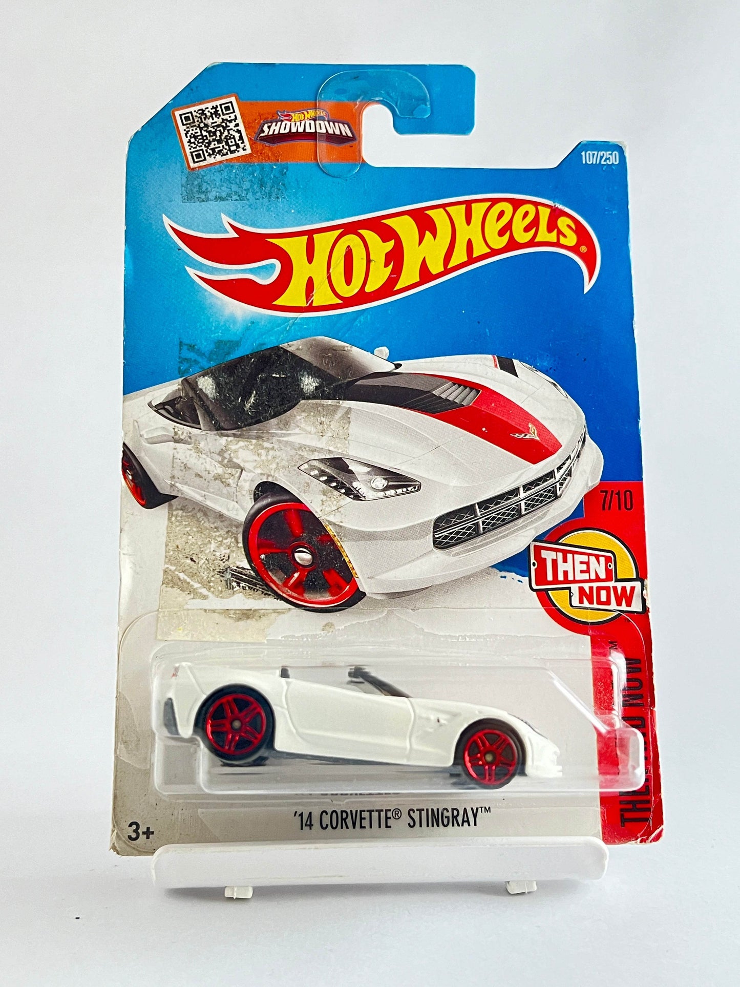 14 CORVETTE STINGRAY - STICKER GLUE MARKS IN CARD - 1B - Its Fun