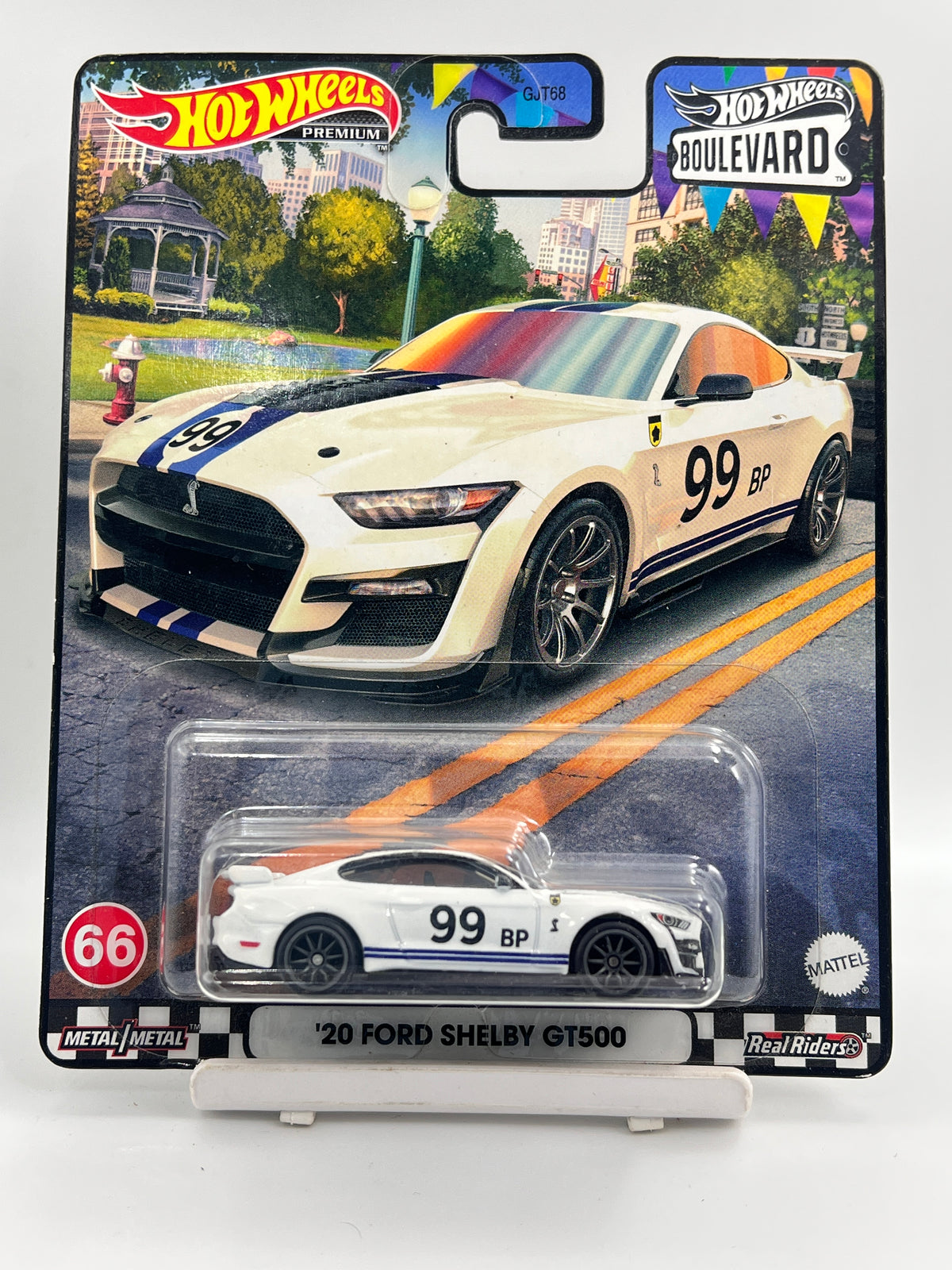 IMPORTED - HOT WHEELS - PREMIUM - 20 FORD SHELBY GT500 - B8