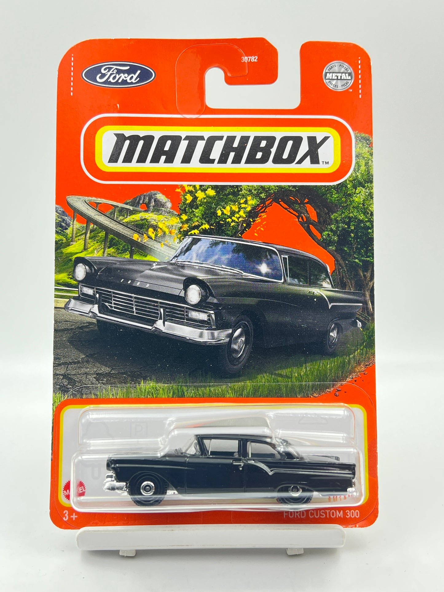 MATCHBOX - FORD CUSTOM 300 - BLACK - 1B