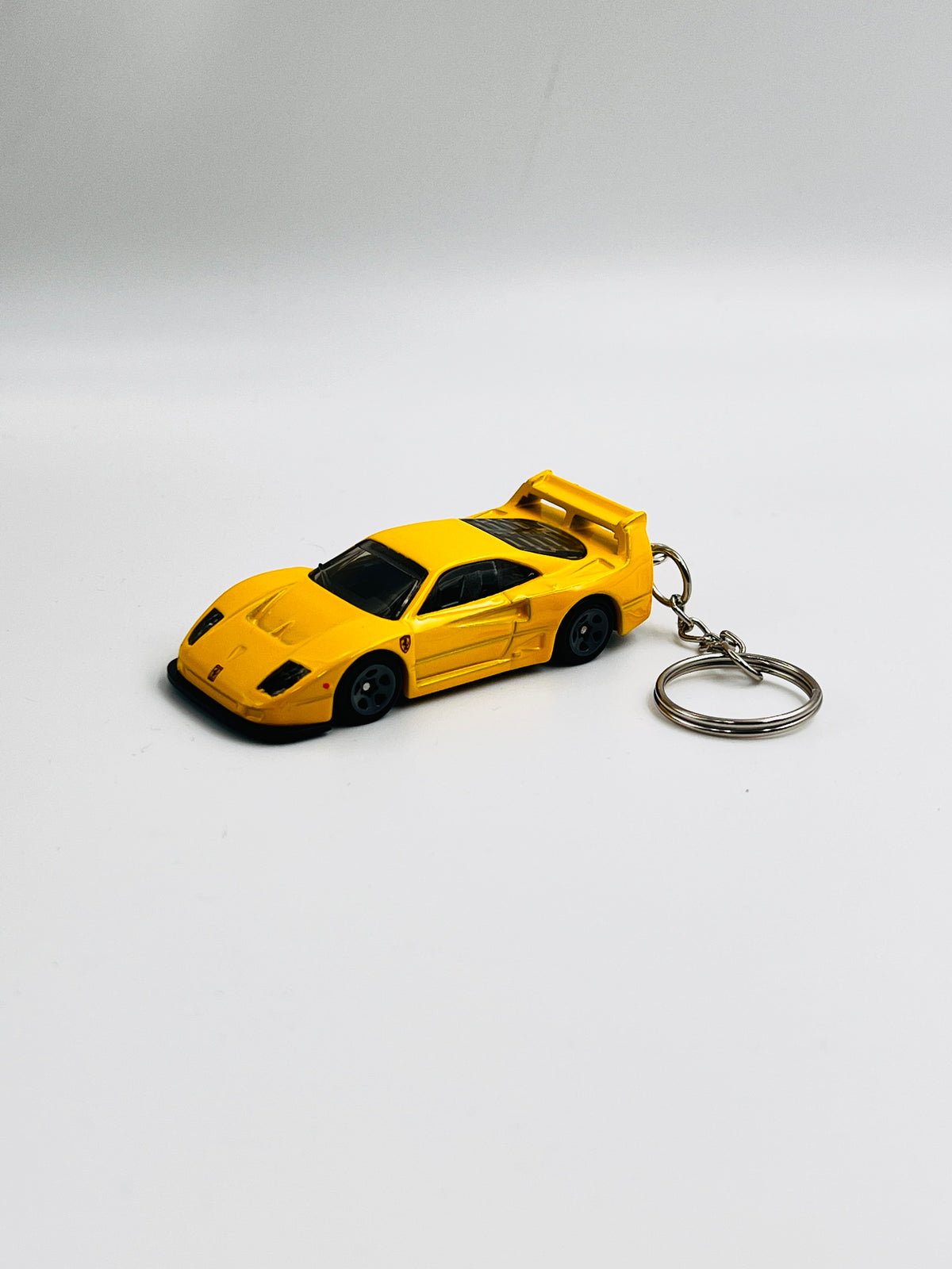 CUSTOMISED - HOT WHEELS - FERRARI F40 KEYCHAIN - YELLOW