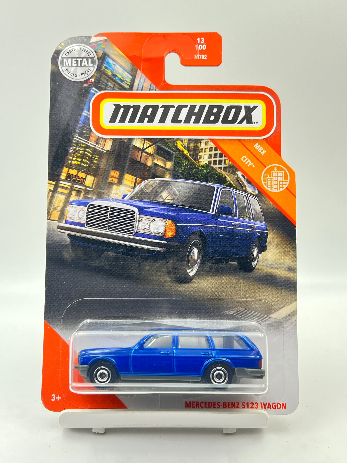 MATCHBOX - MERCEDES BENZ S123 WAGON - BLUE - 1A