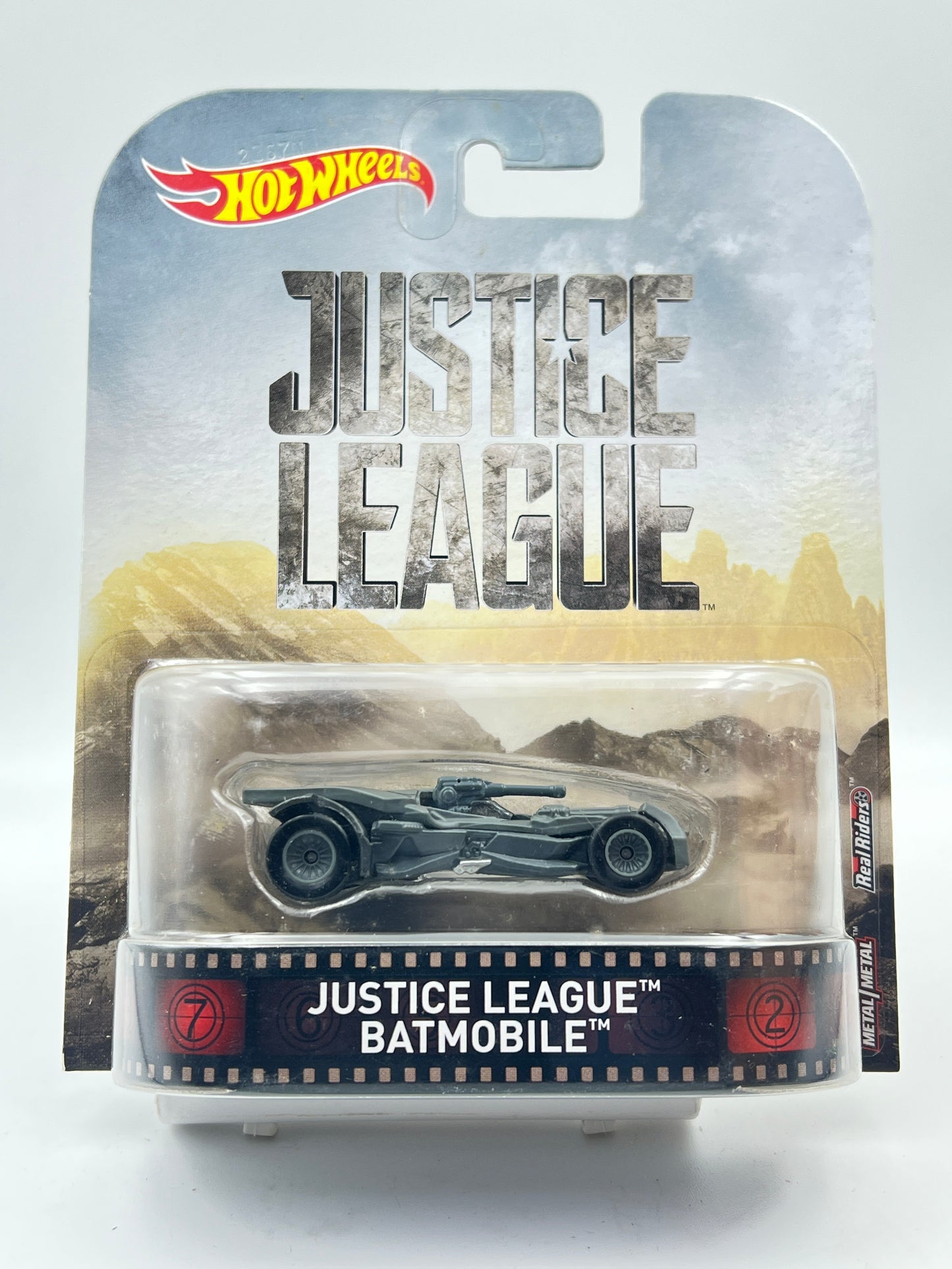 HOT WHEELS - PREMIUM - JUSTICE LEAGUE BATMOBILE - 9F