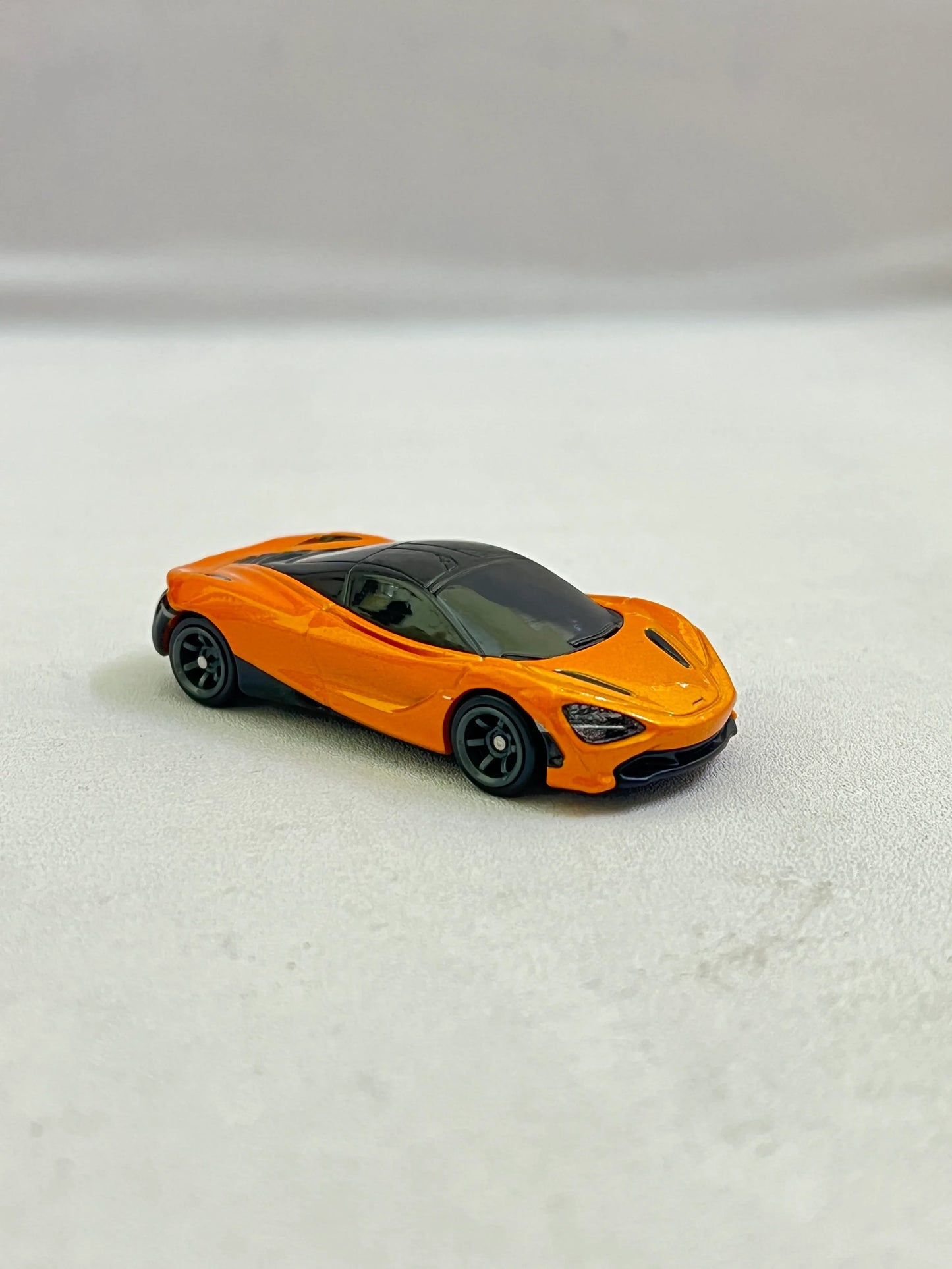 UNCARDED - PREMIUM - MCLAREN 720S - ORANGE - Its Fun